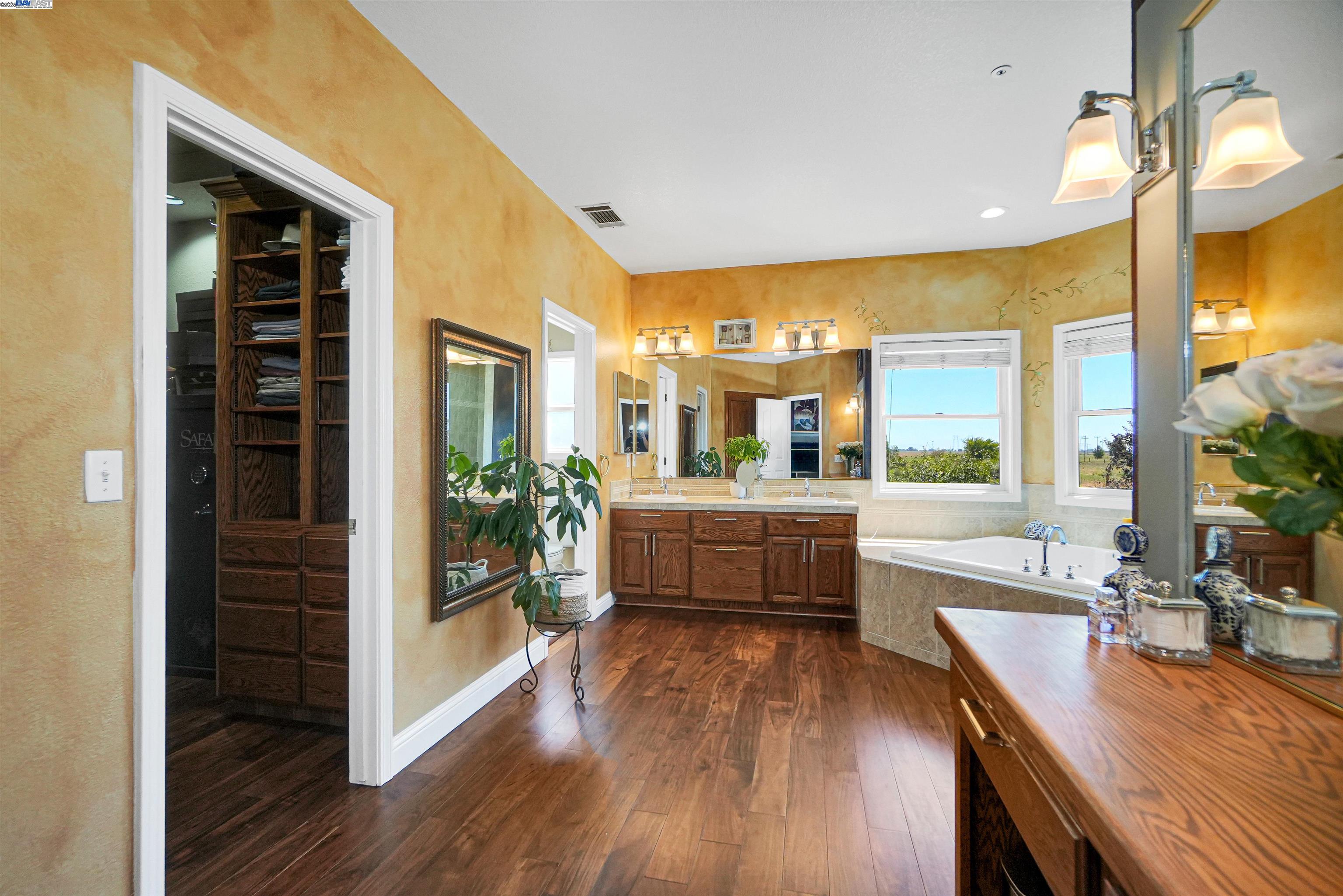 Detail Gallery Image 20 of 40 For 2380 Tule Lane, Knightsen,  CA 94548 - 5 Beds | 5 Baths