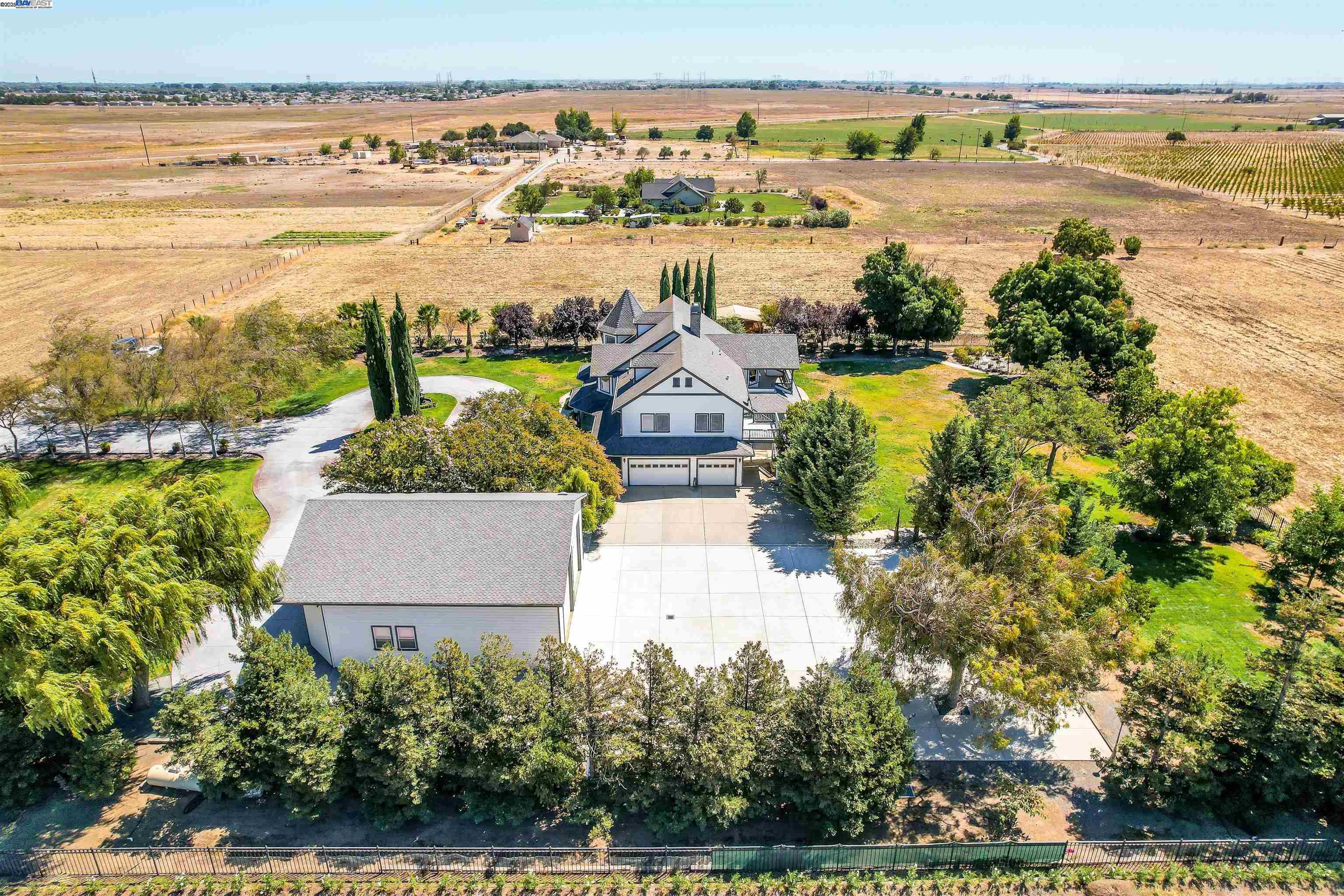Detail Gallery Image 5 of 40 For 2380 Tule Lane, Knightsen,  CA 94548 - 5 Beds | 5 Baths