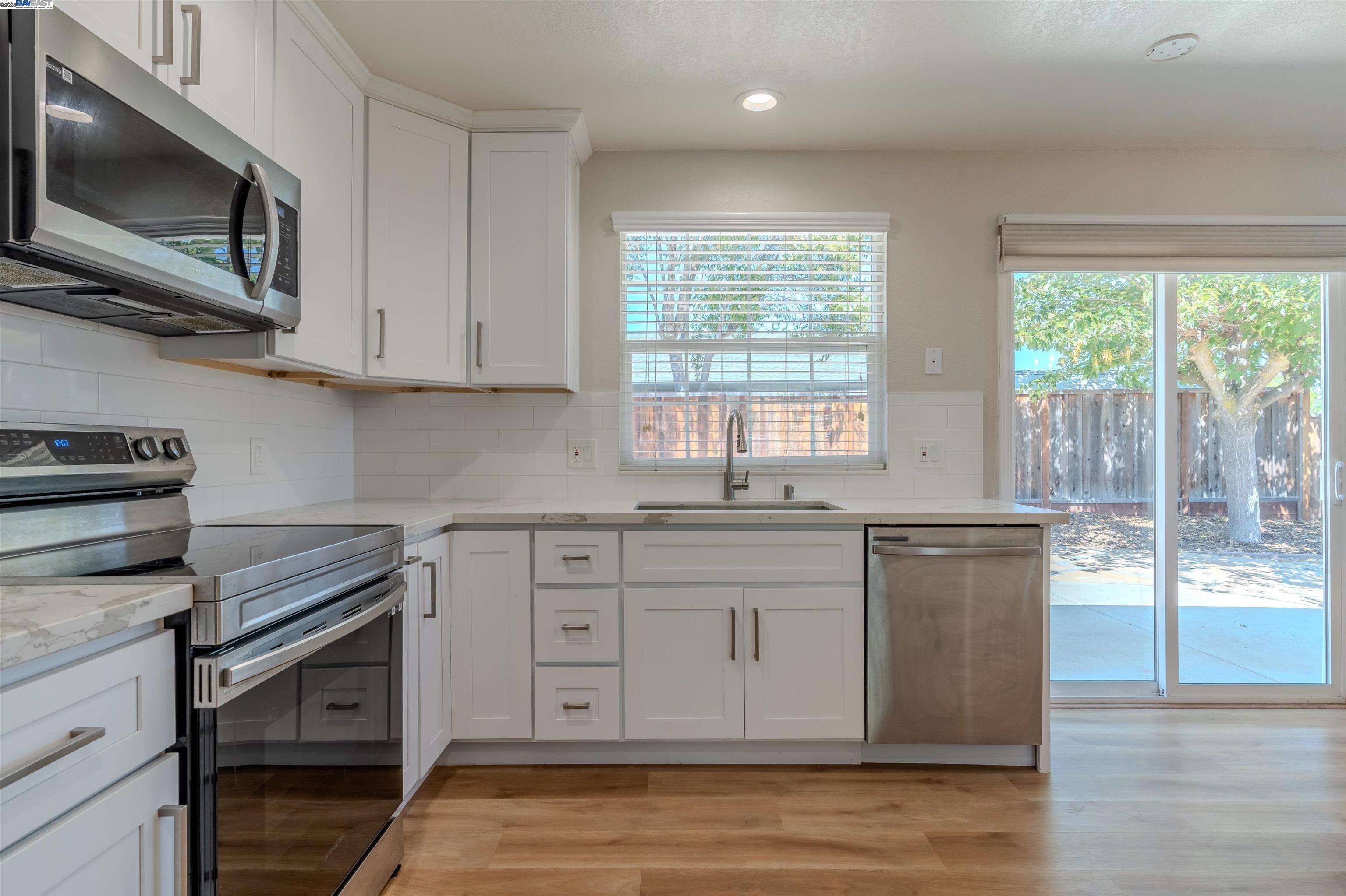 Detail Gallery Image 15 of 39 For 4172 Galloway St, Livermore,  CA 94551 - 3 Beds | 2 Baths