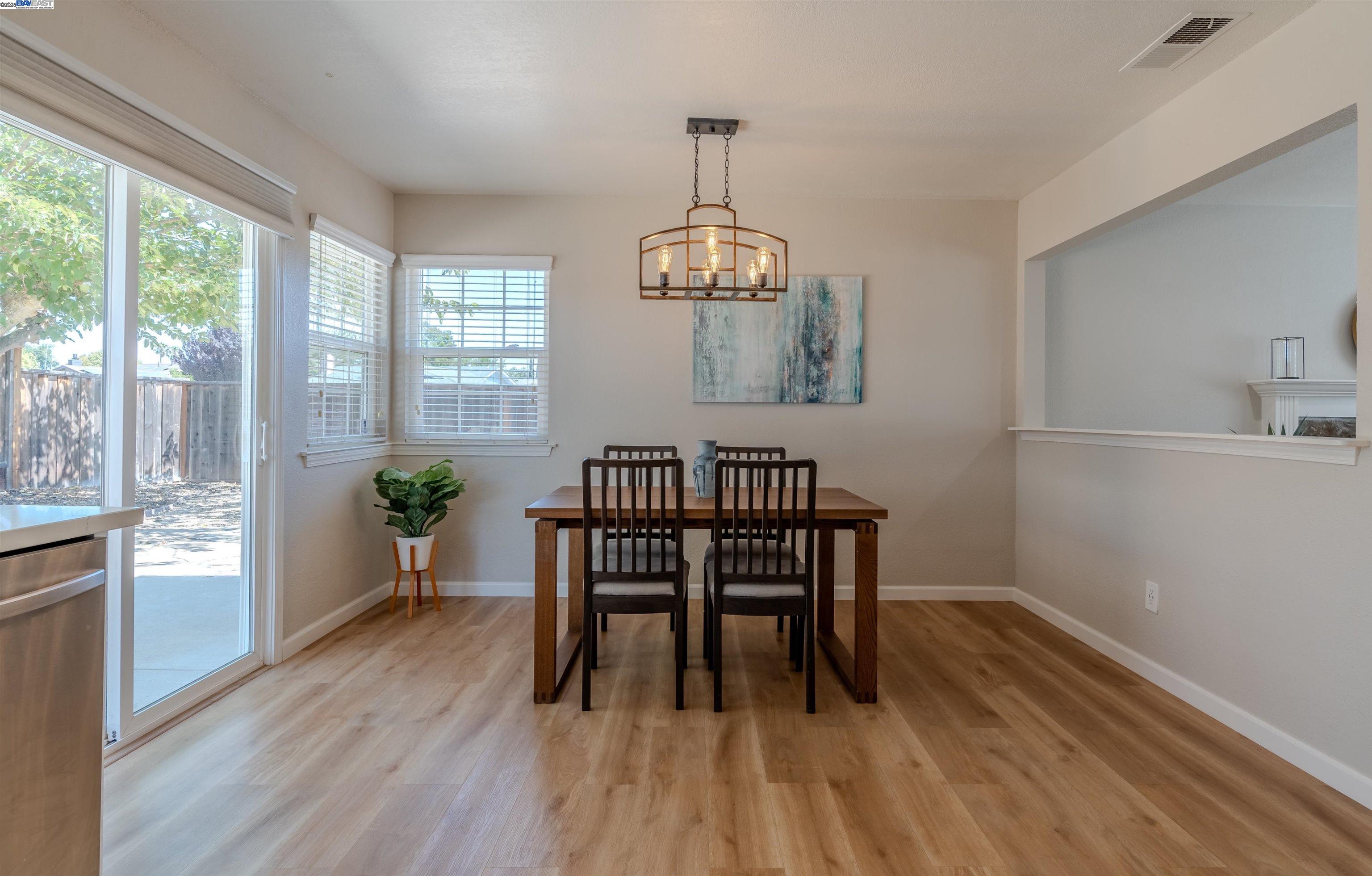 Detail Gallery Image 16 of 39 For 4172 Galloway St, Livermore,  CA 94551 - 3 Beds | 2 Baths