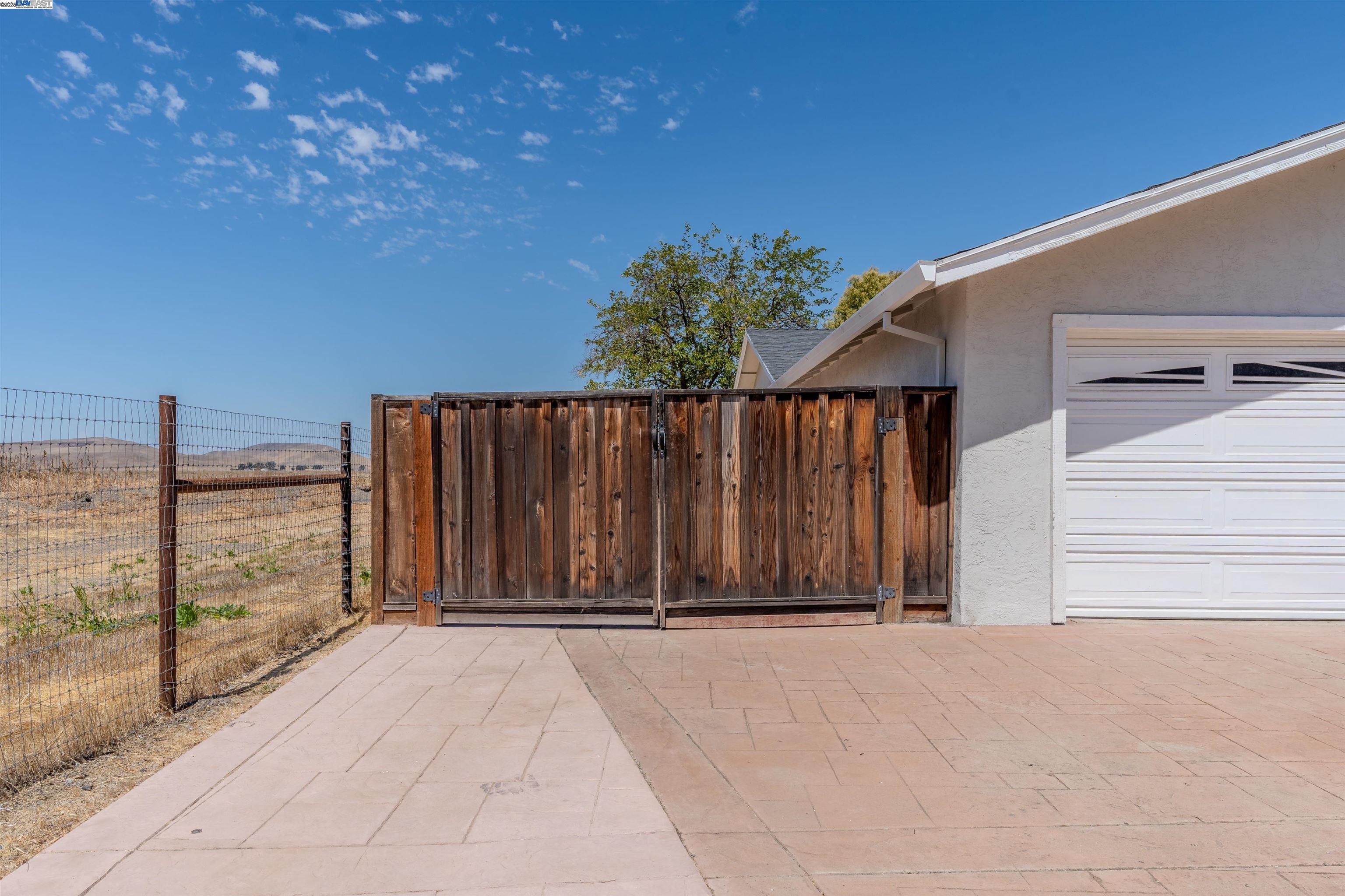 Detail Gallery Image 33 of 39 For 4172 Galloway St, Livermore,  CA 94551 - 3 Beds | 2 Baths