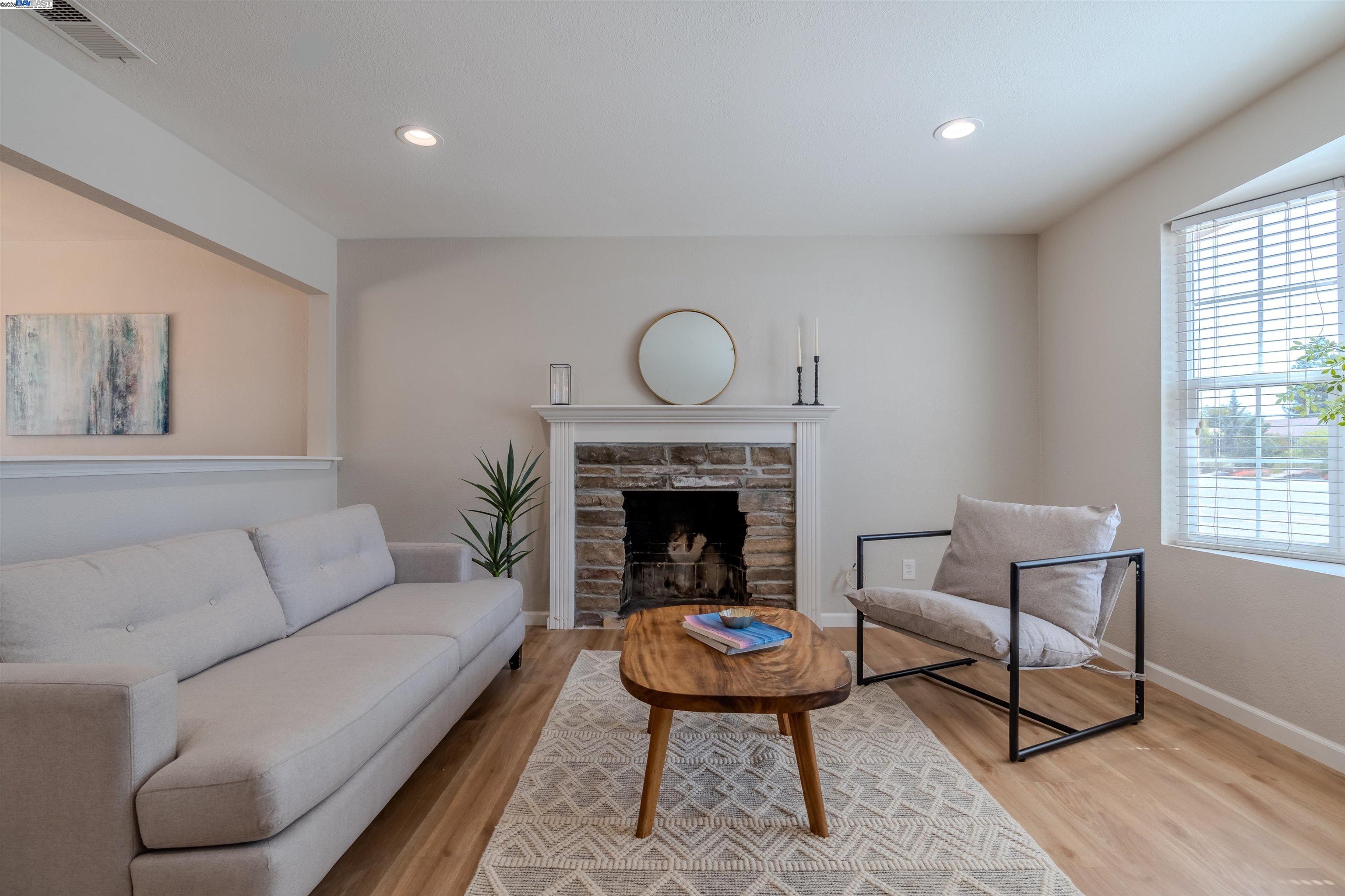 Detail Gallery Image 8 of 39 For 4172 Galloway St, Livermore,  CA 94551 - 3 Beds | 2 Baths