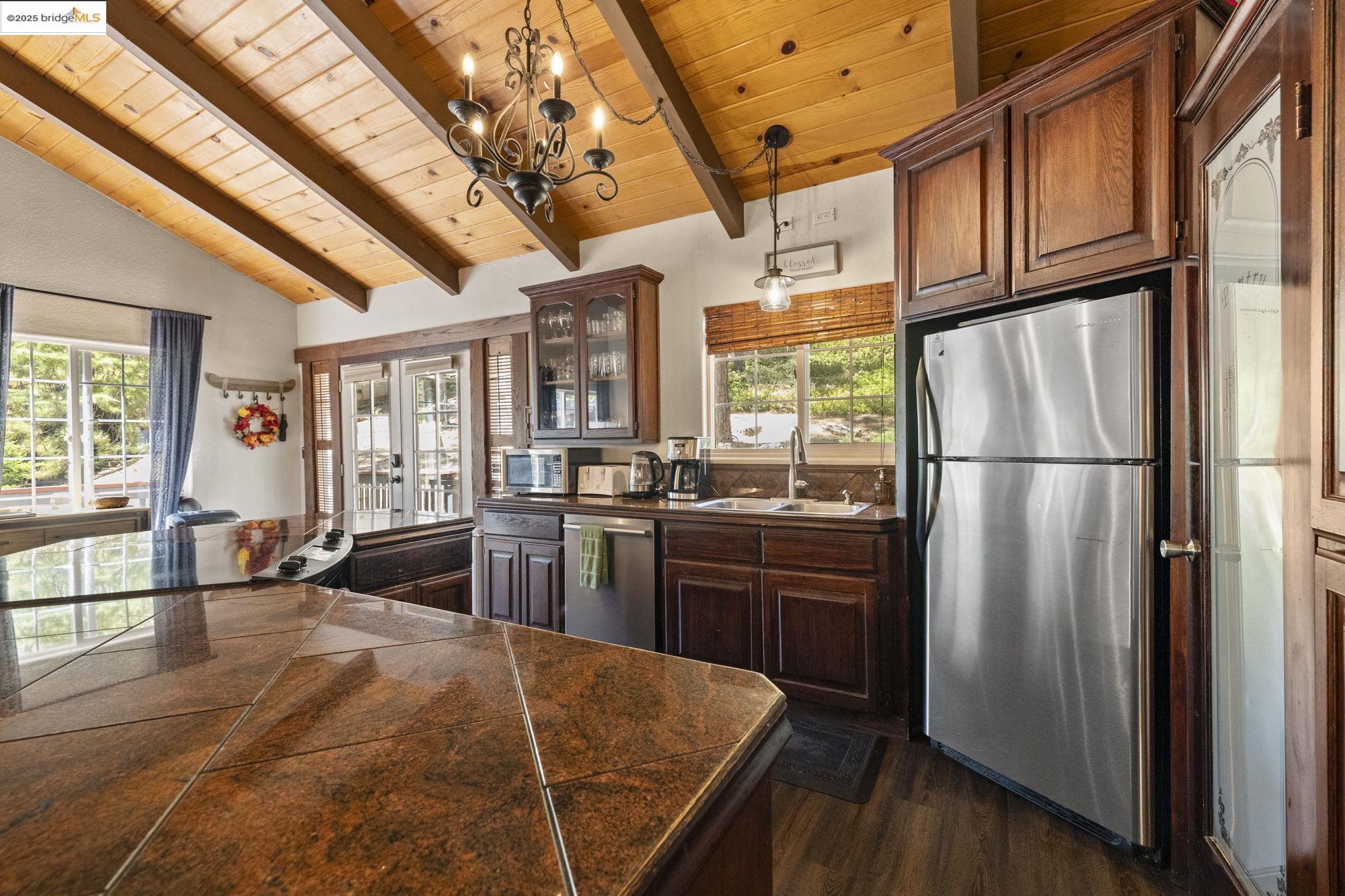 Detail Gallery Image 14 of 60 For 19824 Pine Mountain Dr, Groveland,  CA 95321 - 3 Beds | 2 Baths