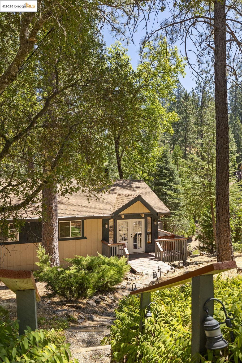 Detail Gallery Image 40 of 60 For 19824 Pine Mountain Dr, Groveland,  CA 95321 - 3 Beds | 2 Baths