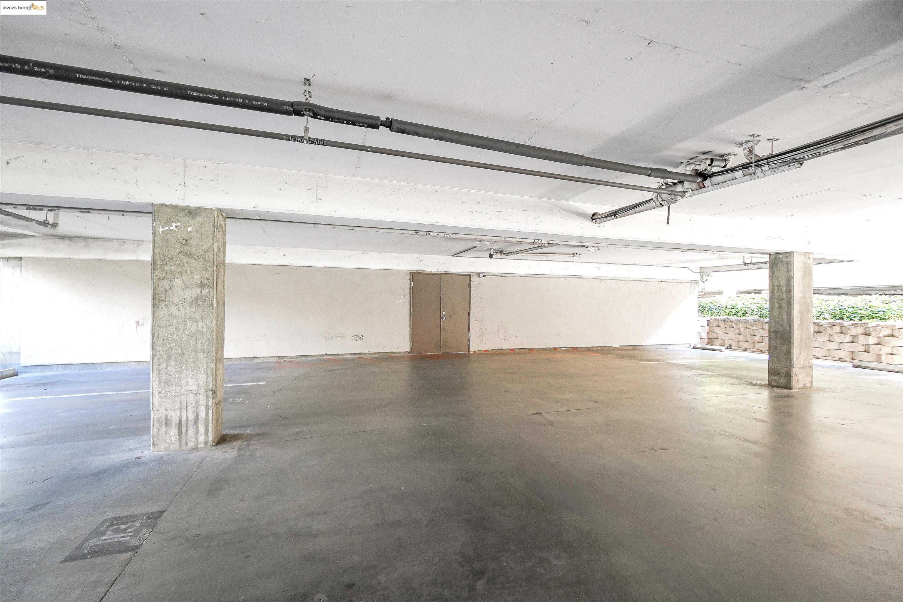 Detail Gallery Image 35 of 40 For 410 Auburn Way #42,  San Jose,  CA 95129 - 2 Beds | 1/1 Baths