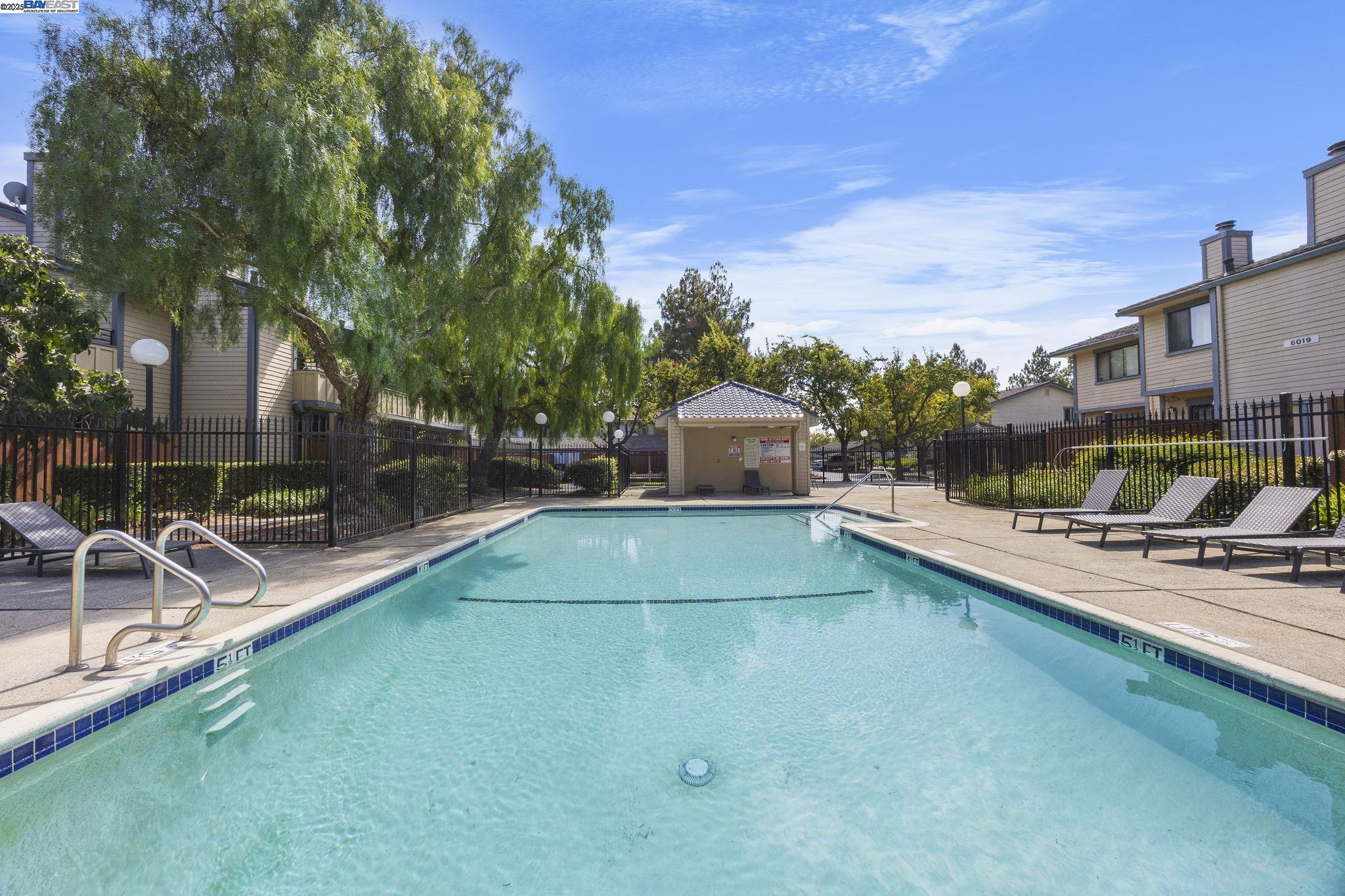 Detail Gallery Image 26 of 35 For 6047 Joaquin Murieta Ave #G,  Newark,  CA 94560 - 1 Beds | 1 Baths