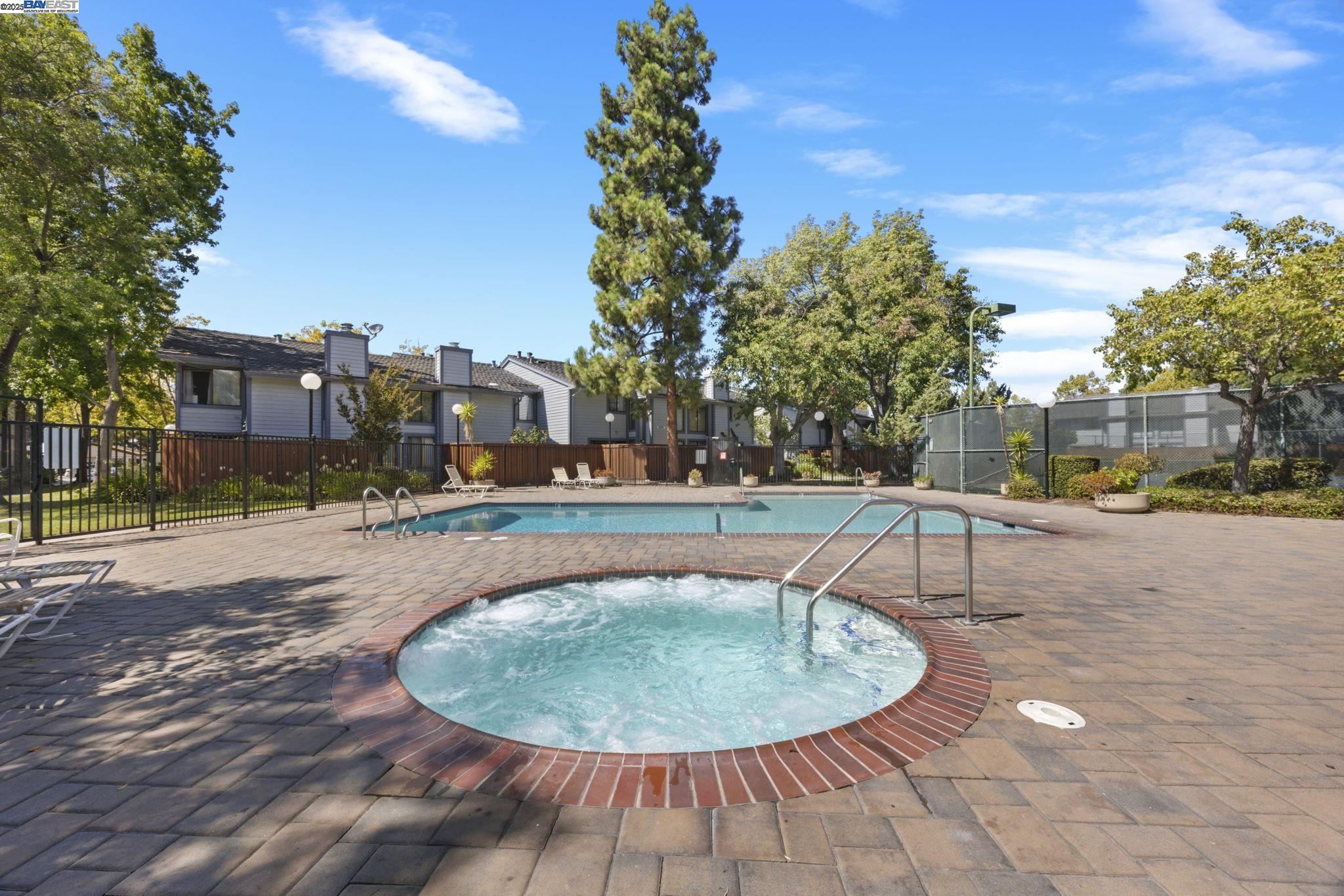 Detail Gallery Image 31 of 35 For 6047 Joaquin Murieta Ave #G,  Newark,  CA 94560 - 1 Beds | 1 Baths