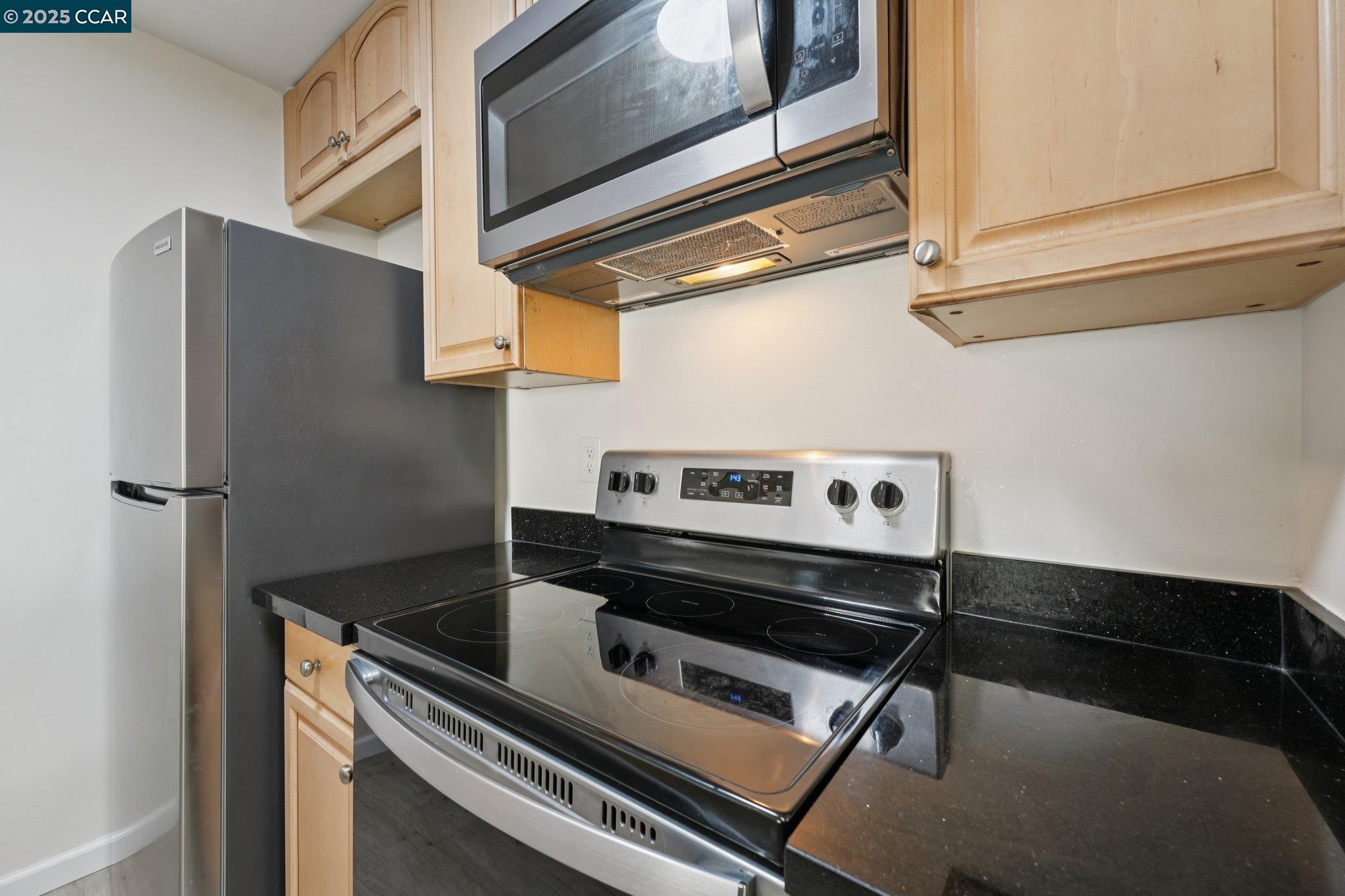 Detail Gallery Image 16 of 40 For 1810 San Jose Dr, Antioch,  CA 94509 - 3 Beds | 1/1 Baths