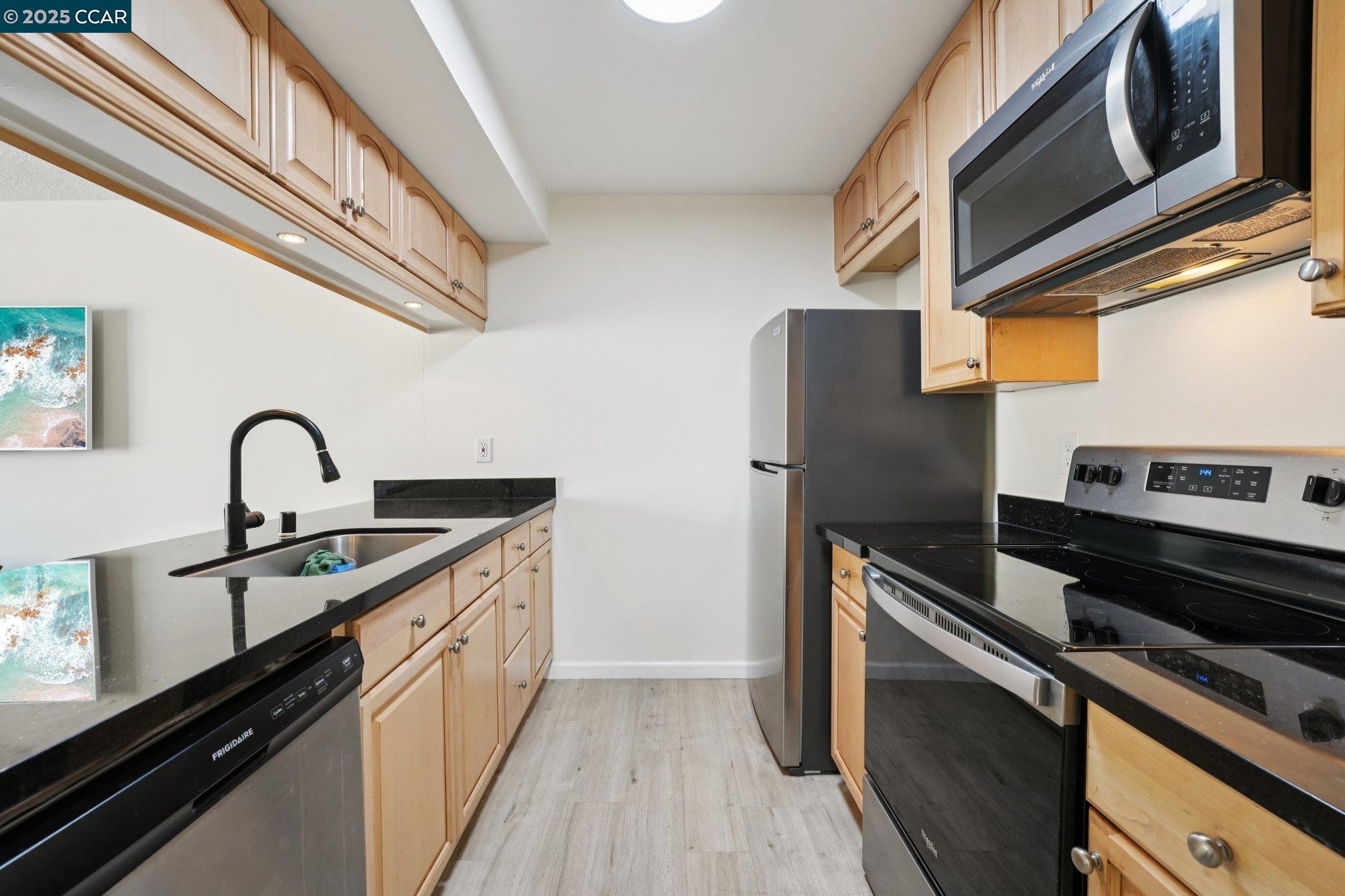 Detail Gallery Image 17 of 40 For 1810 San Jose Dr, Antioch,  CA 94509 - 3 Beds | 1/1 Baths