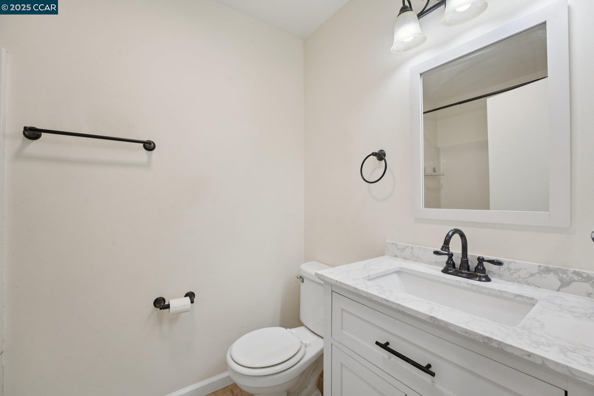 Detail Gallery Image 21 of 40 For 1810 San Jose Dr, Antioch,  CA 94509 - 3 Beds | 1/1 Baths