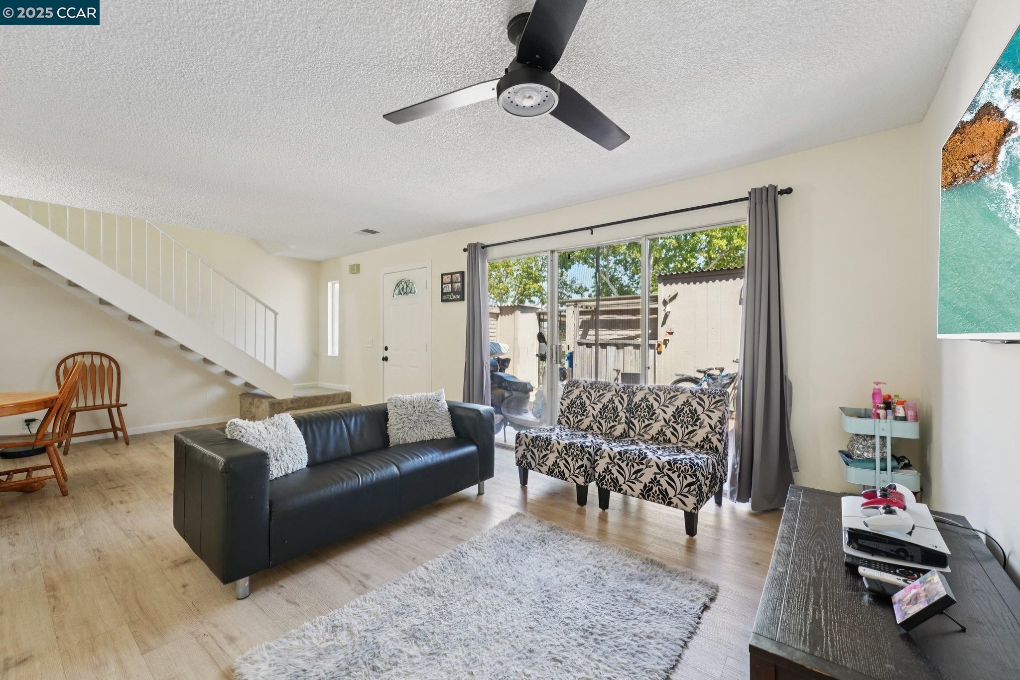 Detail Gallery Image 5 of 40 For 1810 San Jose Dr, Antioch,  CA 94509 - 3 Beds | 1/1 Baths