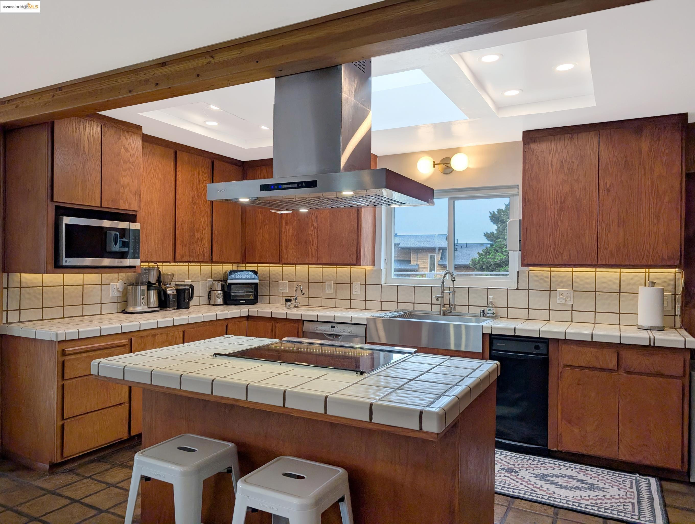 Detail Gallery Image 4 of 36 For 14771 Cypress Point Rd, Manchester,  CA 95459 - 3 Beds | 2 Baths