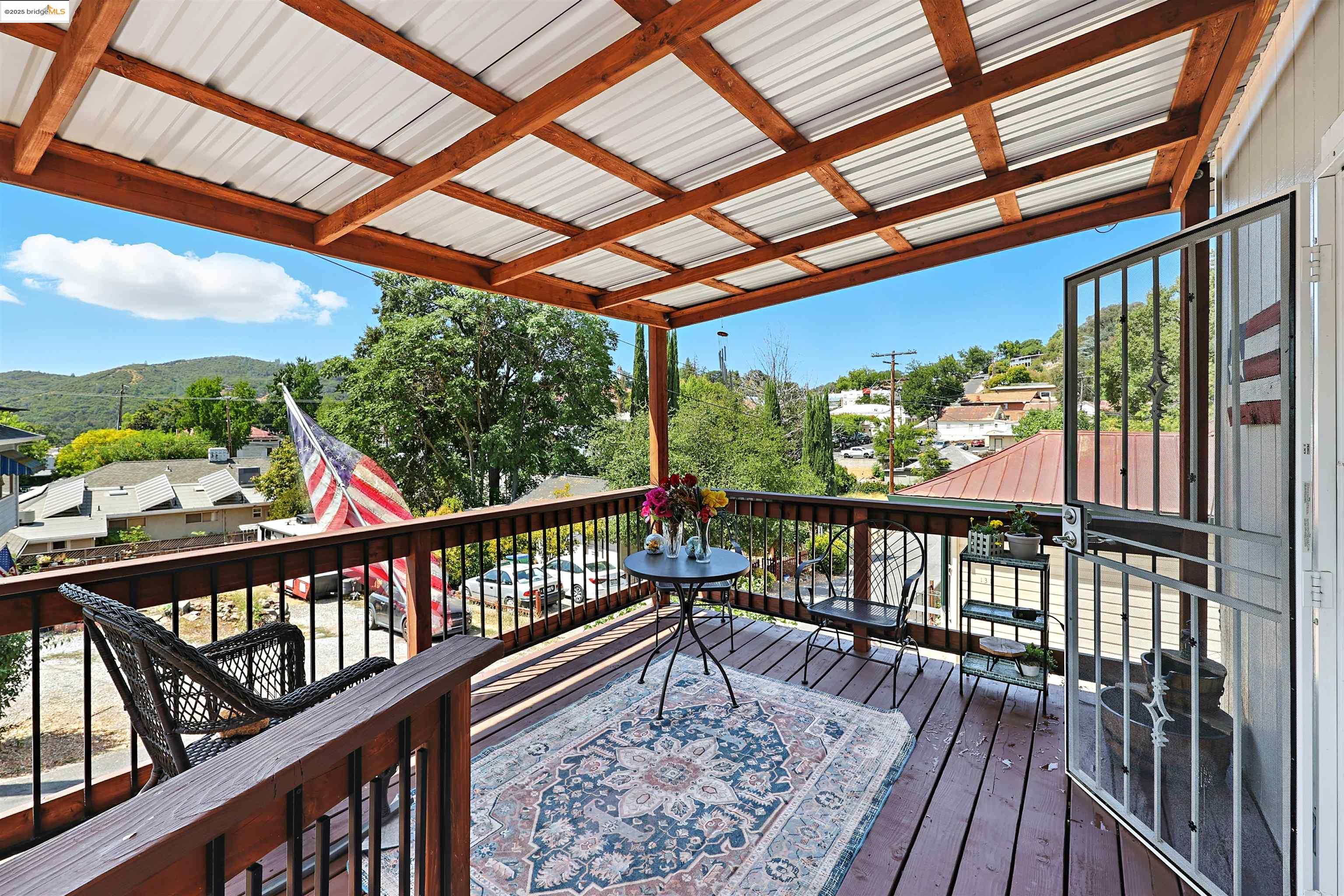 Detail Gallery Image 3 of 50 For 137 Barretta St, Sonora,  CA 95370 - 4 Beds | 3 Baths