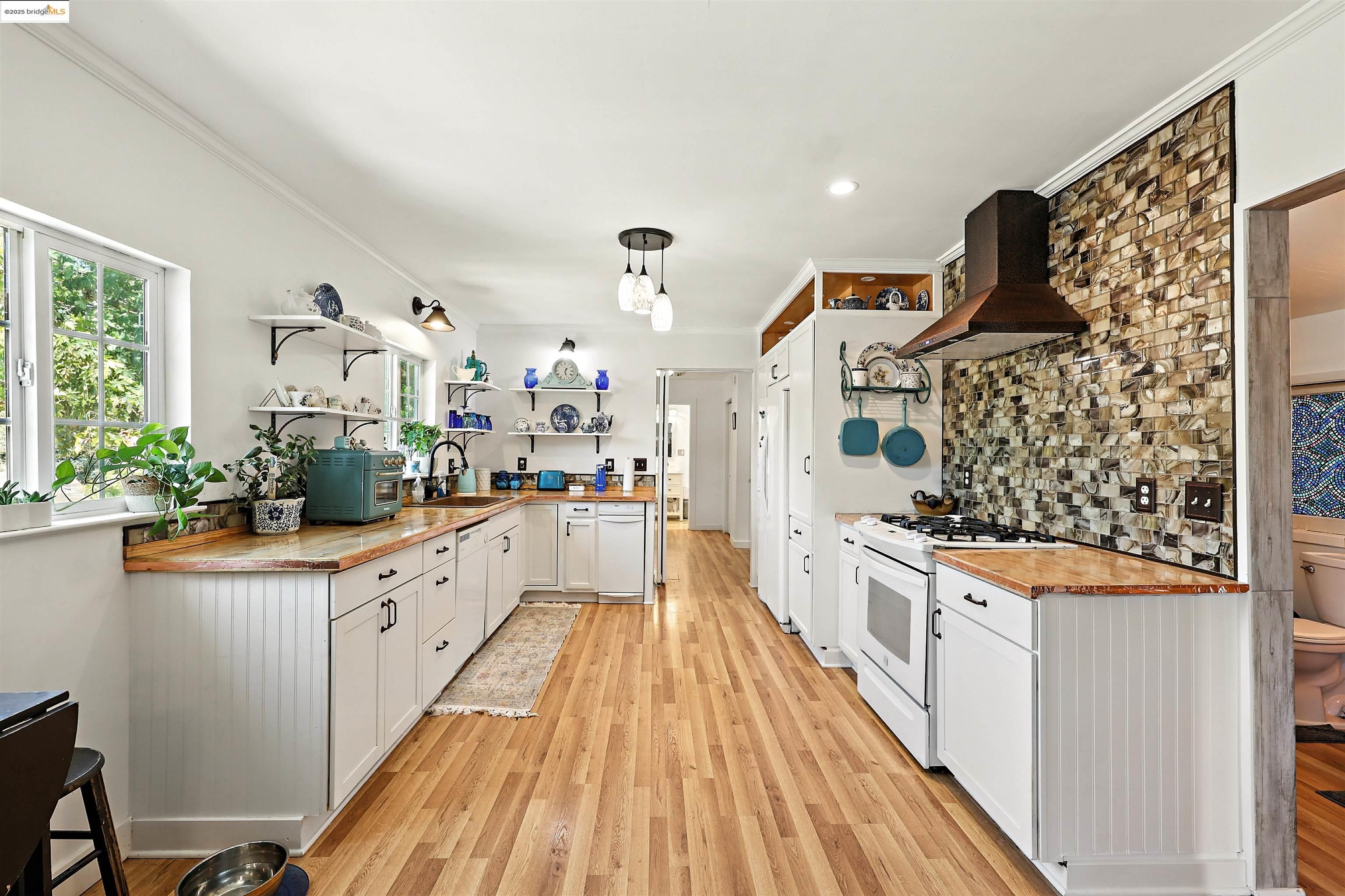 Detail Gallery Image 8 of 50 For 137 Barretta St, Sonora,  CA 95370 - 4 Beds | 3 Baths