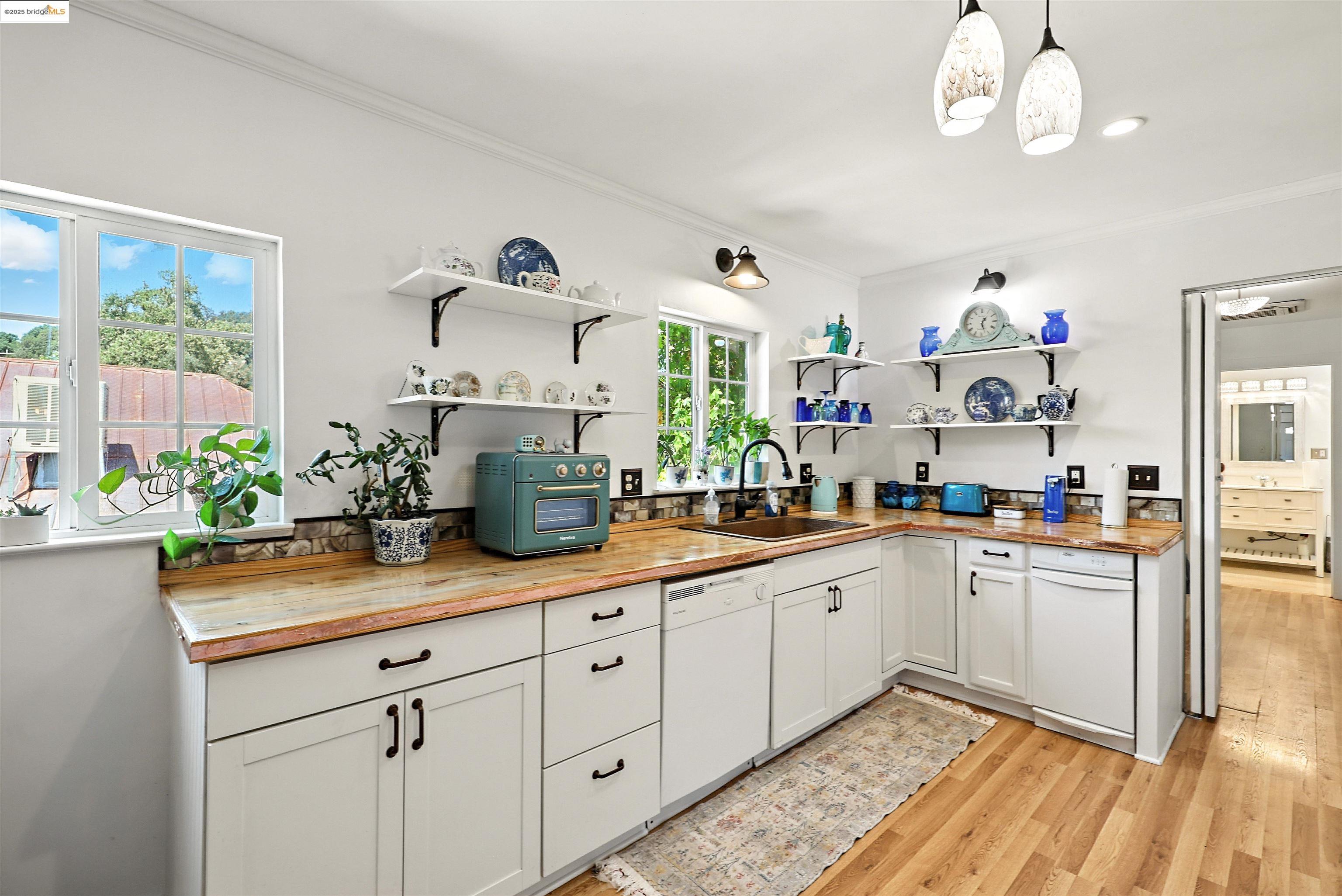 Detail Gallery Image 9 of 50 For 137 Barretta St, Sonora,  CA 95370 - 4 Beds | 3 Baths