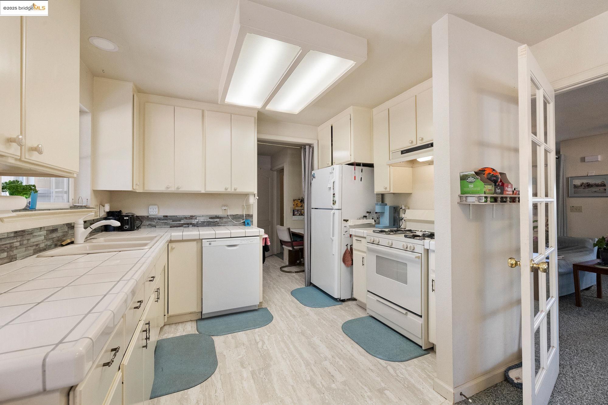 Detail Gallery Image 11 of 46 For 16641 Buckhorn Mountain Rd, Sonora,  CA 95370 - 4 Beds | 2 Baths
