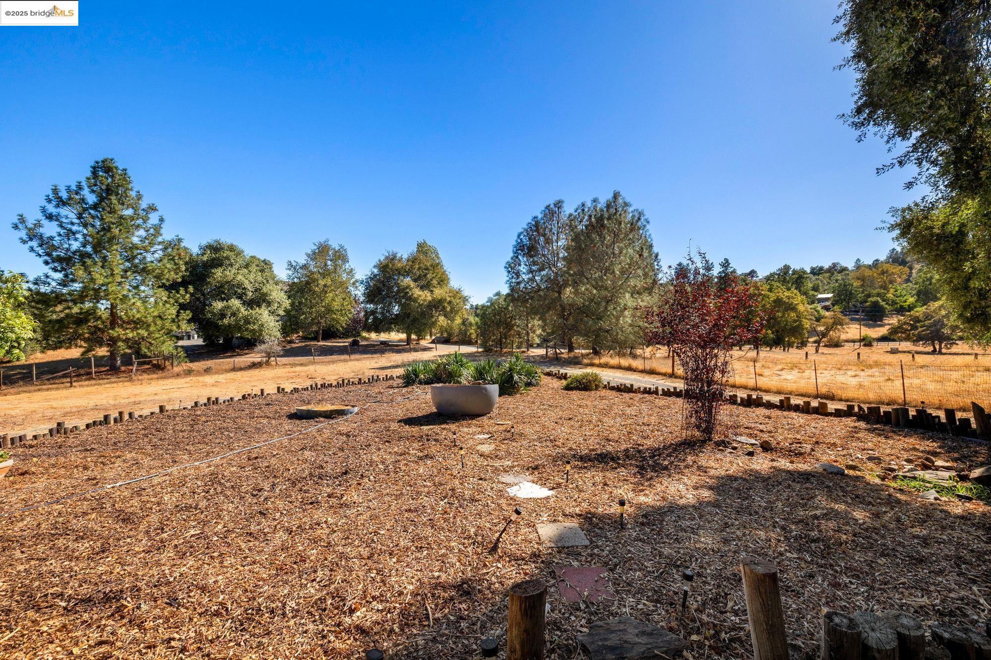 Detail Gallery Image 30 of 46 For 16641 Buckhorn Mountain Rd, Sonora,  CA 95370 - 4 Beds | 2 Baths
