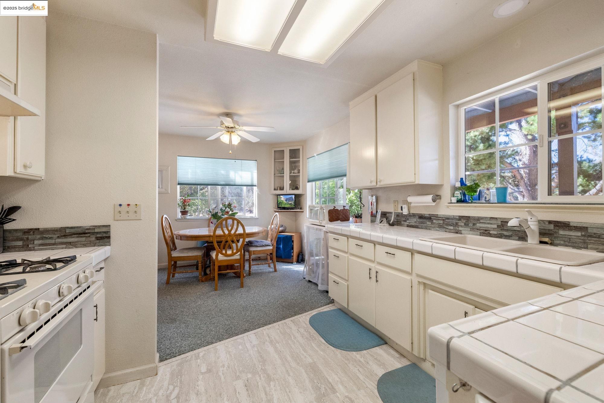 Detail Gallery Image 10 of 46 For 16641 Buckhorn Mountain Rd, Sonora,  CA 95370 - 4 Beds | 2 Baths