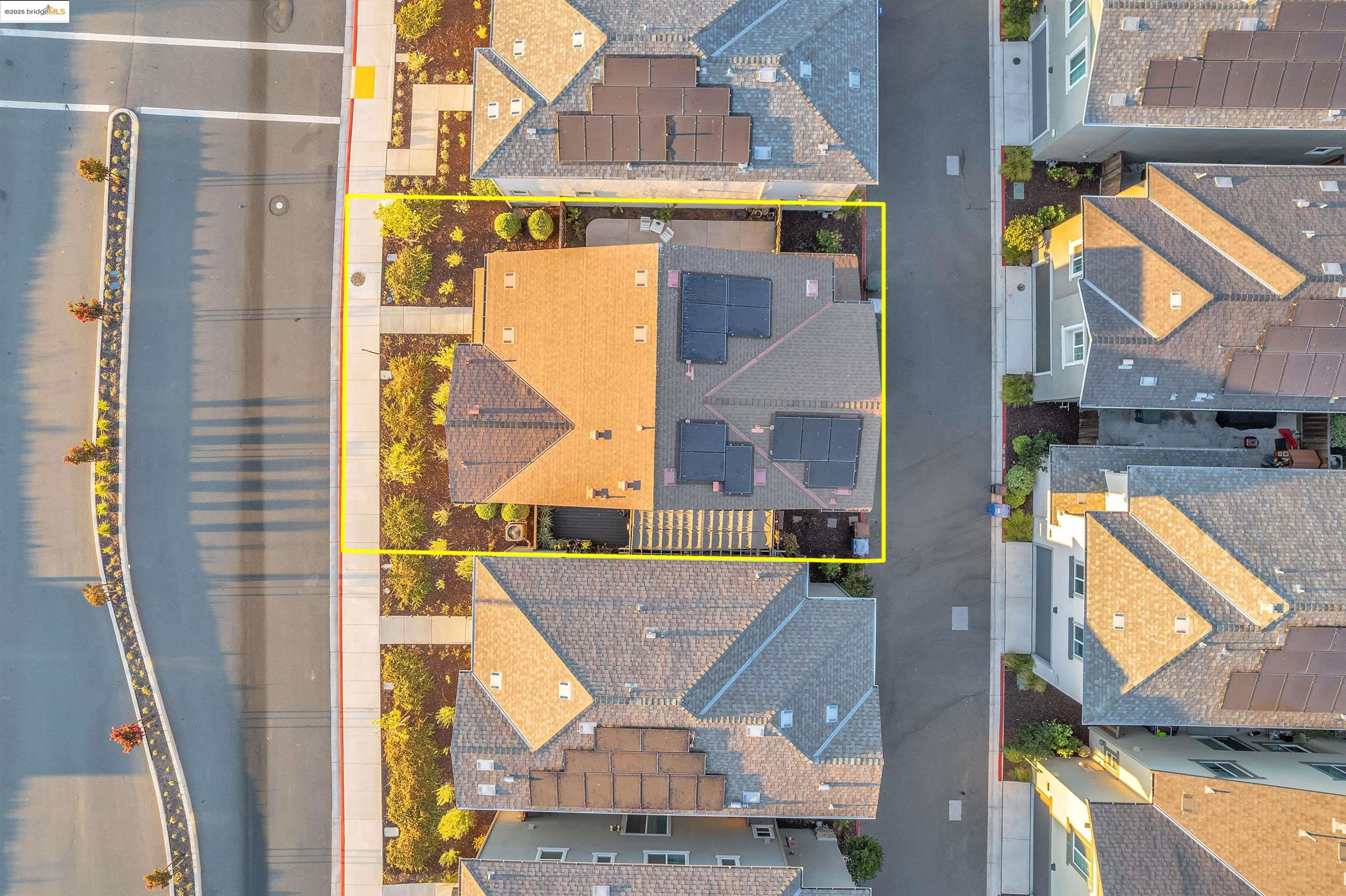 Detail Gallery Image 35 of 46 For 1819 Alves Ranch Rd, Pittsburg,  CA 94565 - 4 Beds | 3 Baths