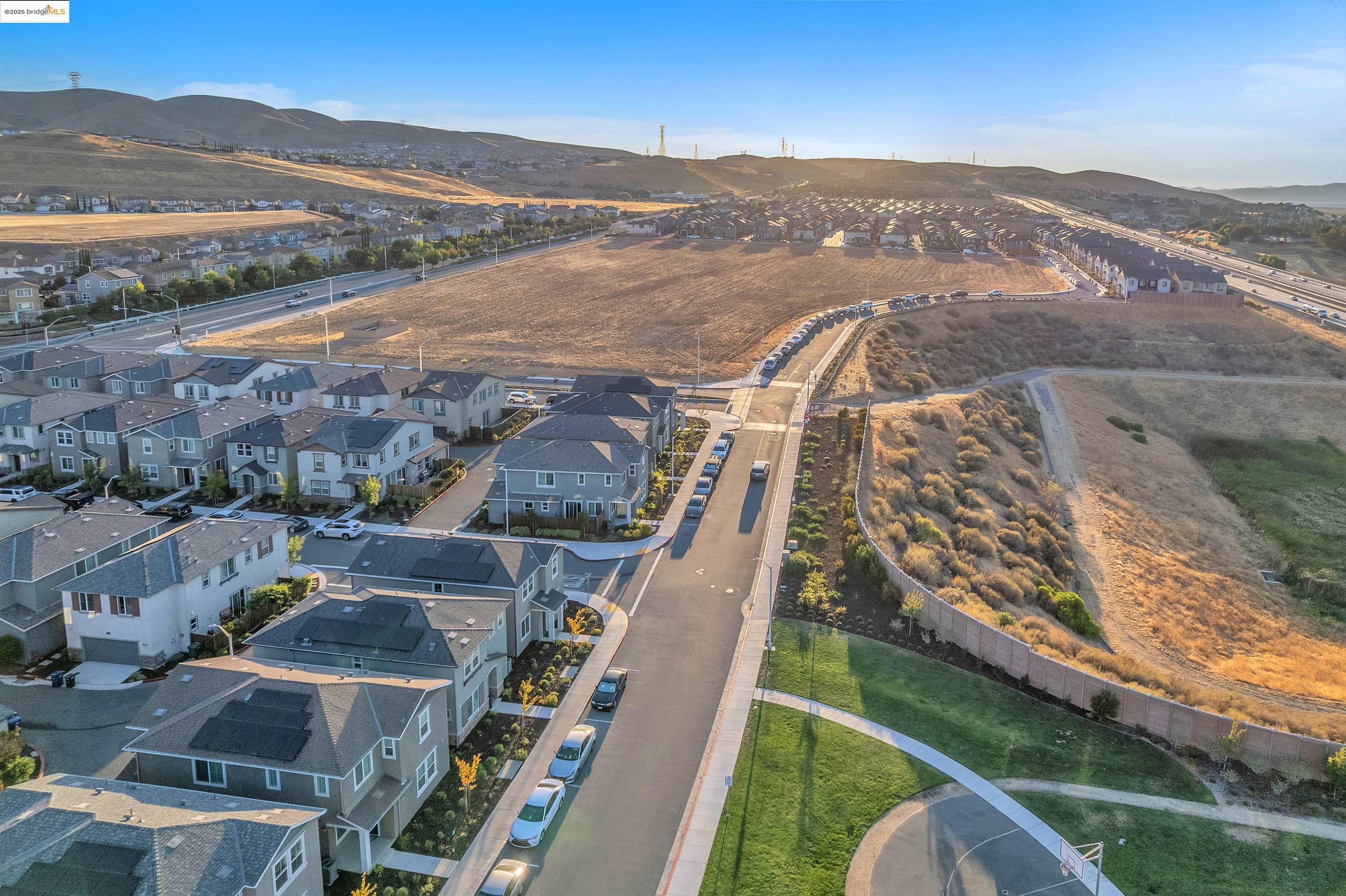 Detail Gallery Image 38 of 46 For 1819 Alves Ranch Rd, Pittsburg,  CA 94565 - 4 Beds | 3 Baths