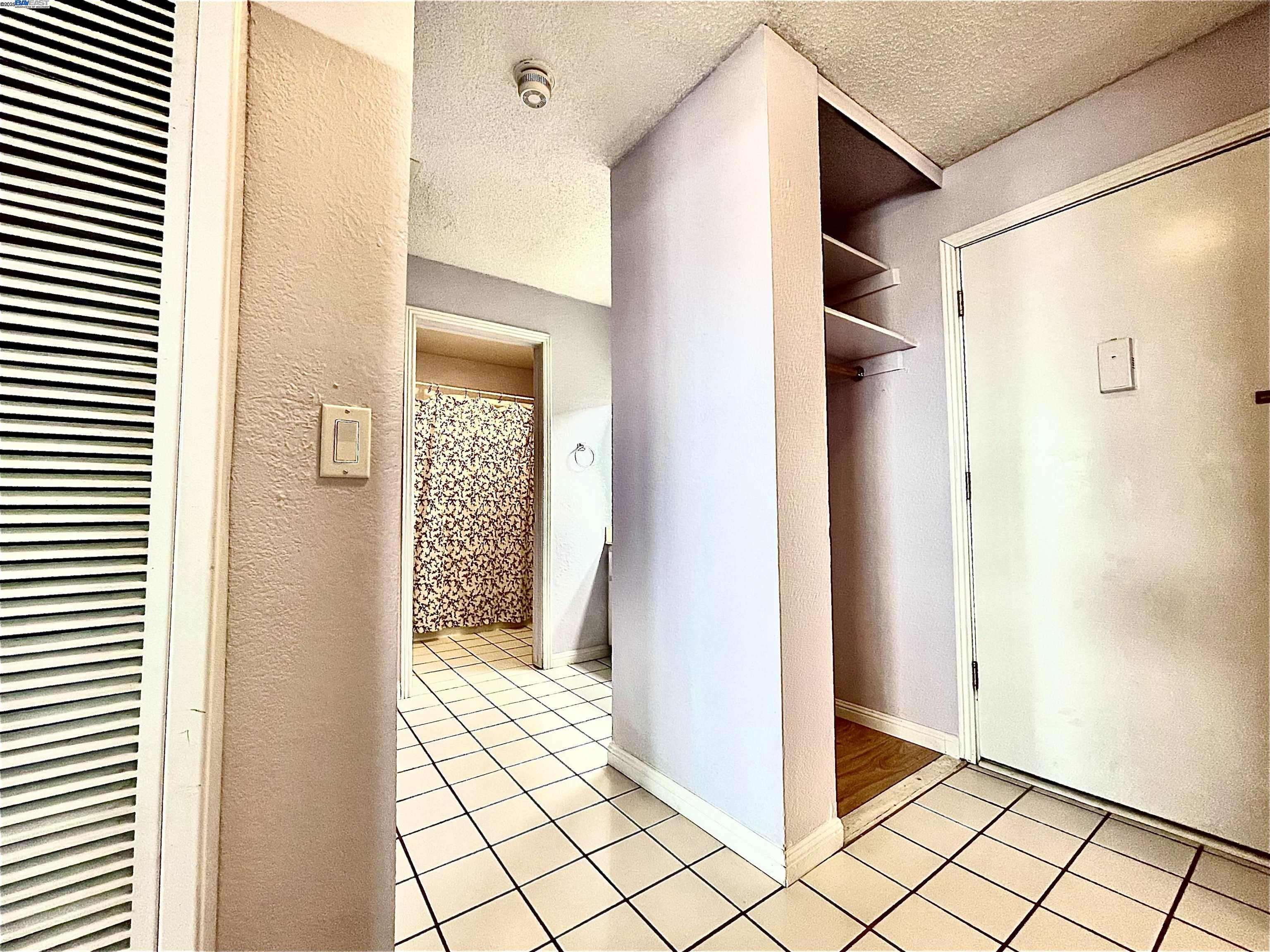 Photo #2: 41109371 Listing 