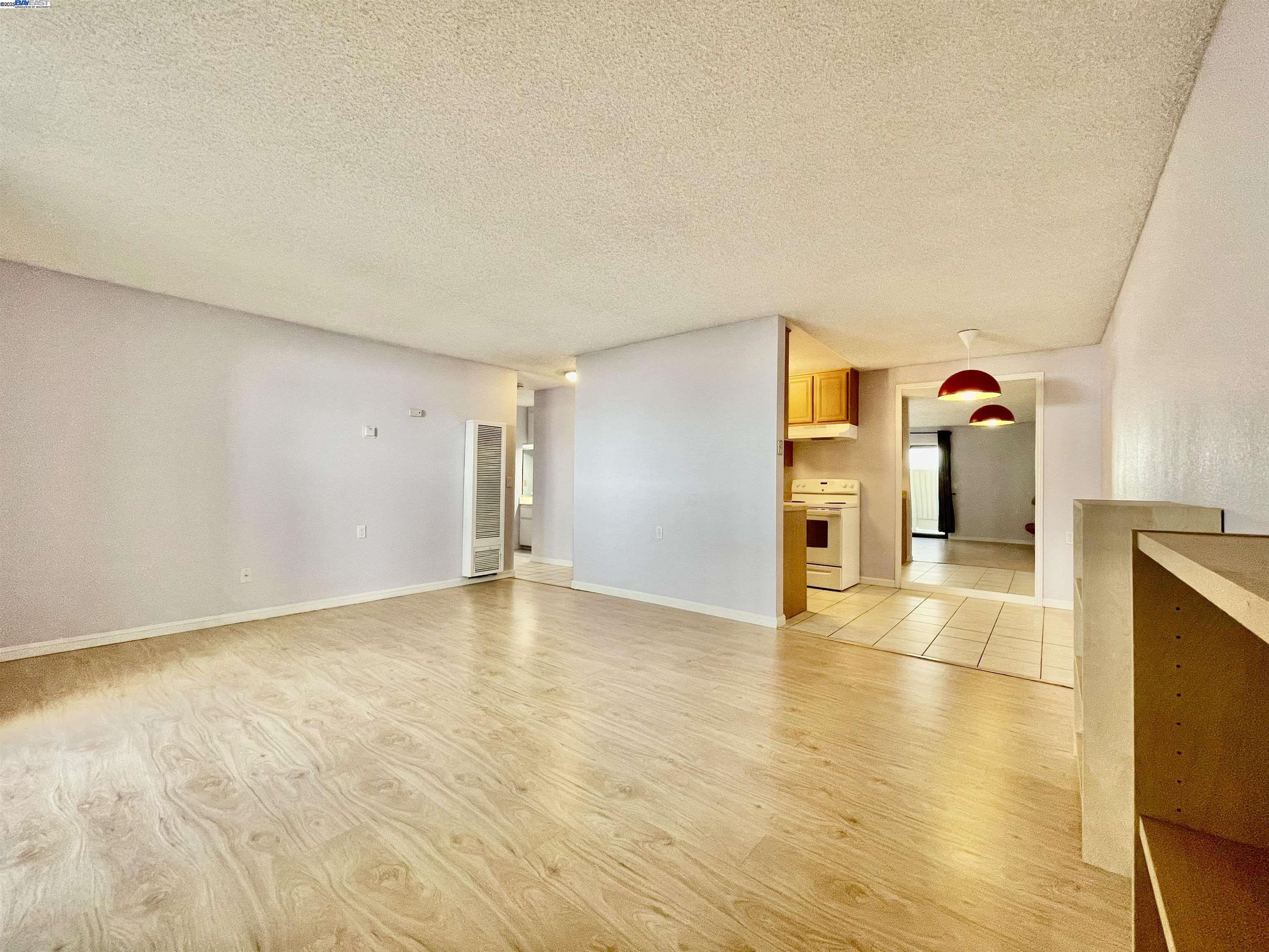 Photo #3: 41109371 Listing 