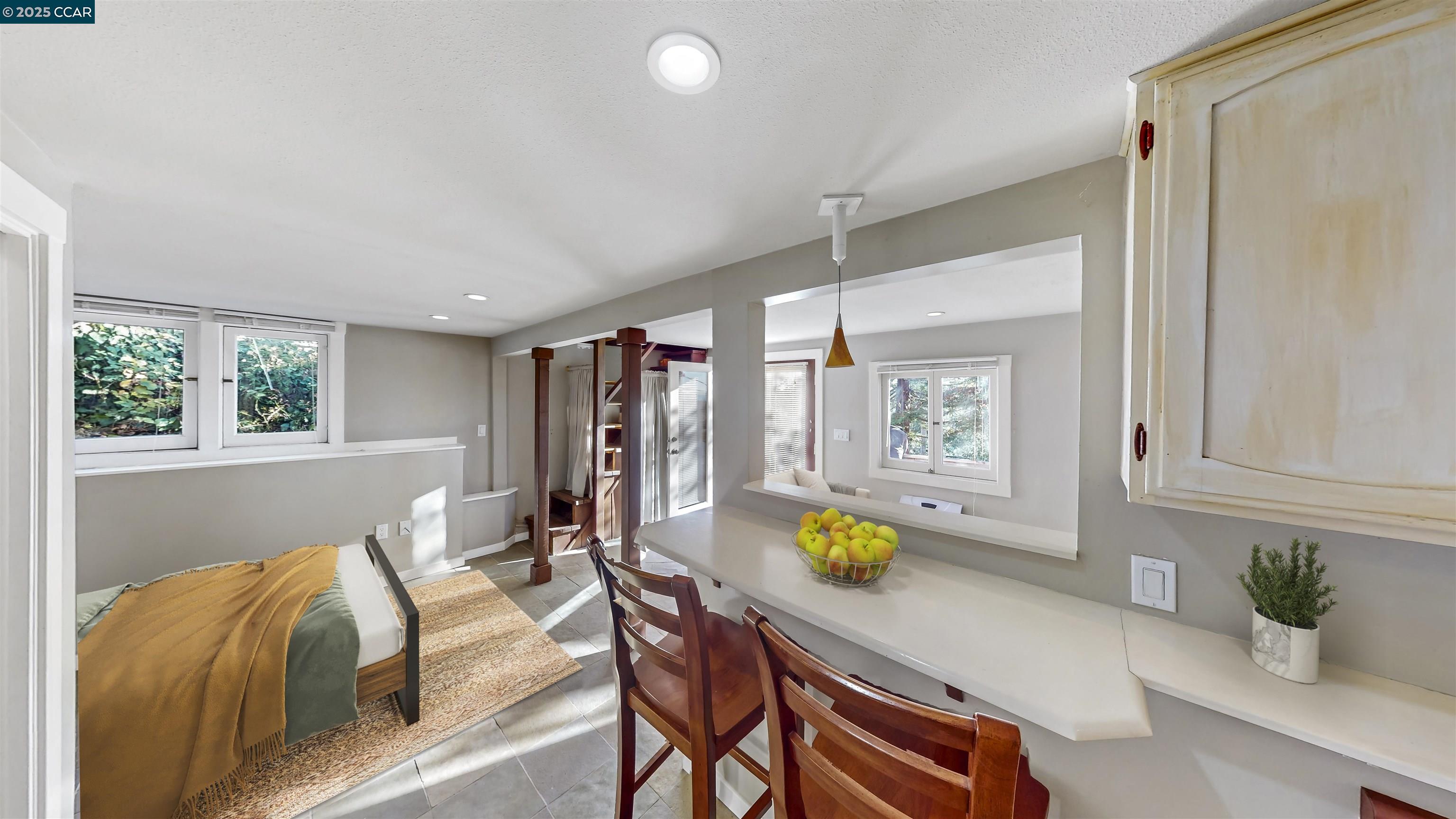 Detail Gallery Image 16 of 21 For 5716 Merriewood Dr., Oakland,  CA 94611 - – Beds | – Baths