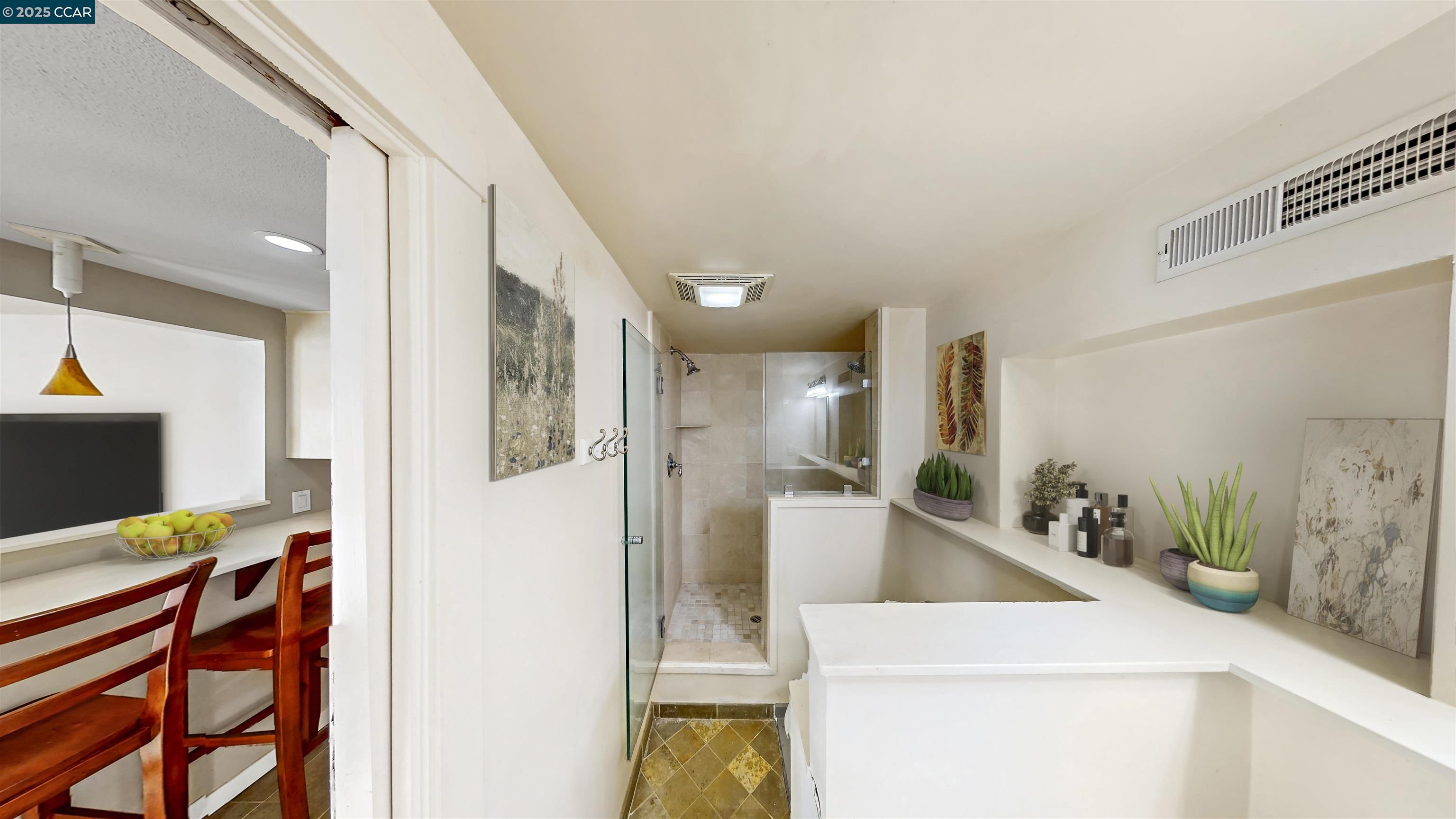 Detail Gallery Image 21 of 21 For 5716 Merriewood Dr., Oakland,  CA 94611 - – Beds | – Baths