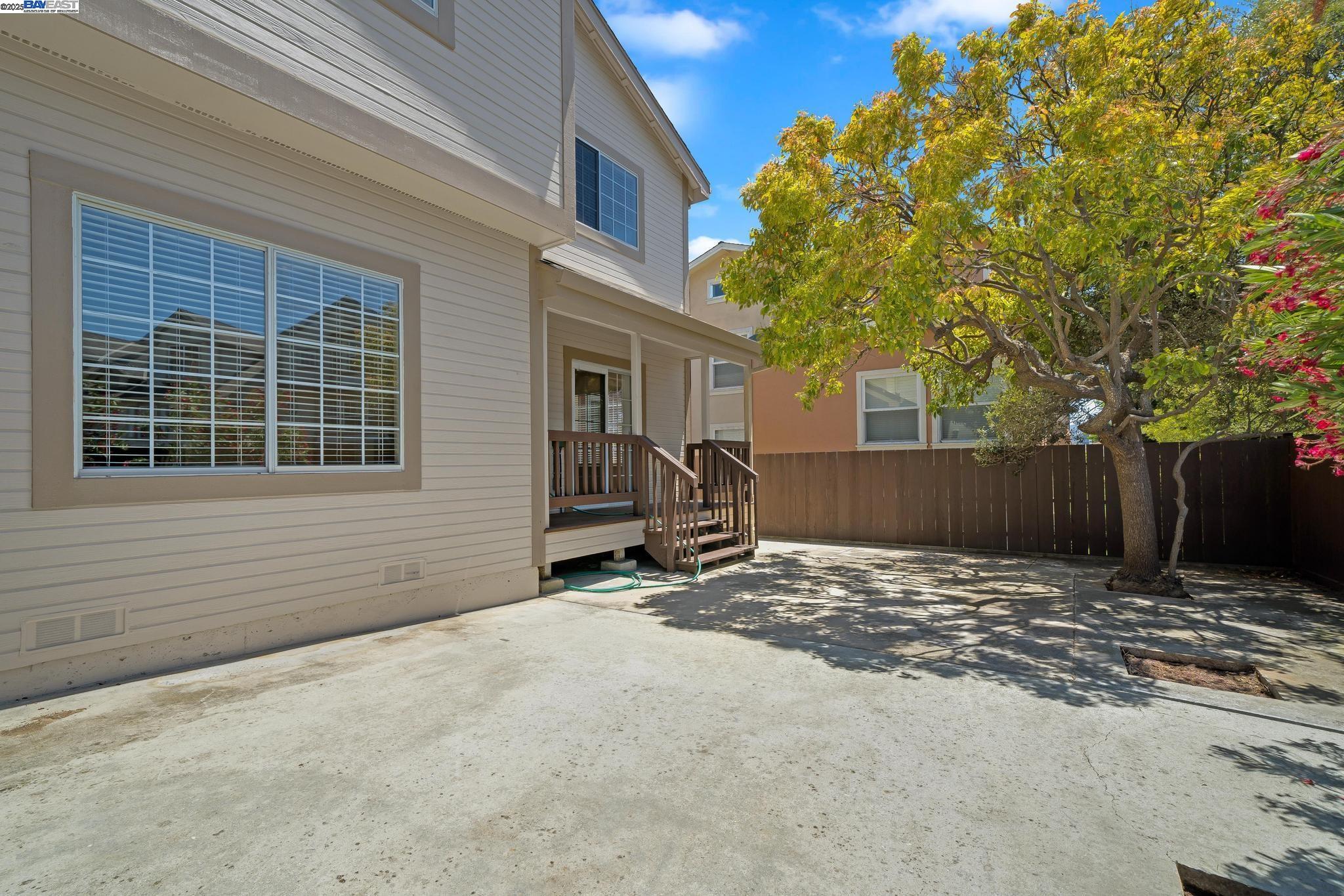 Detail Gallery Image 38 of 40 For 125 Chestnut Ave #2,  –,  CA 94080 - 4 Beds | 2/1 Baths