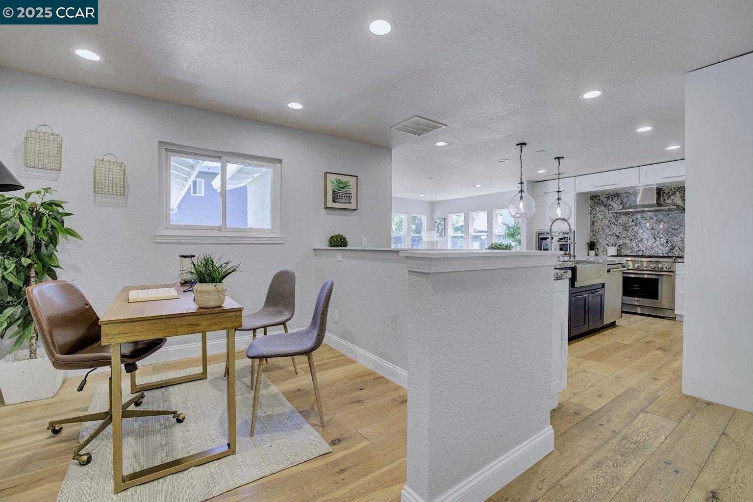 Detail Gallery Image 12 of 53 For 3958 W Las Positas Blvd, Pleasanton,  CA 94588 - 4 Beds | 2 Baths