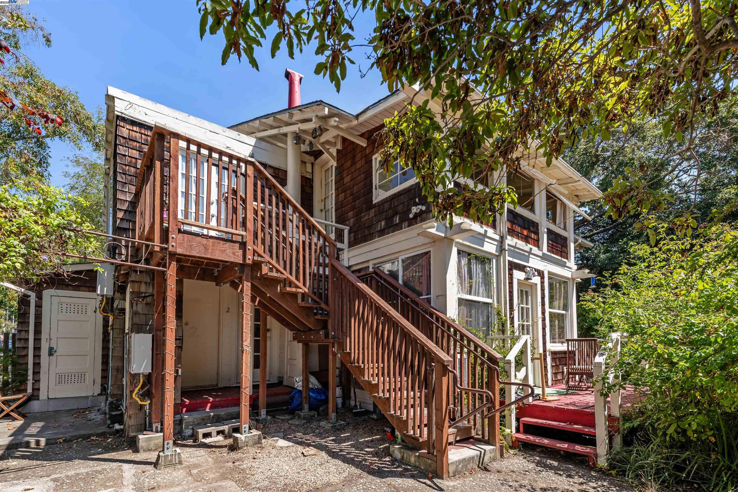 Detail Gallery Image 4 of 5 For 1300 Martin Luther King Jr Way, Berkeley,  CA 94709 - – Beds | – Baths