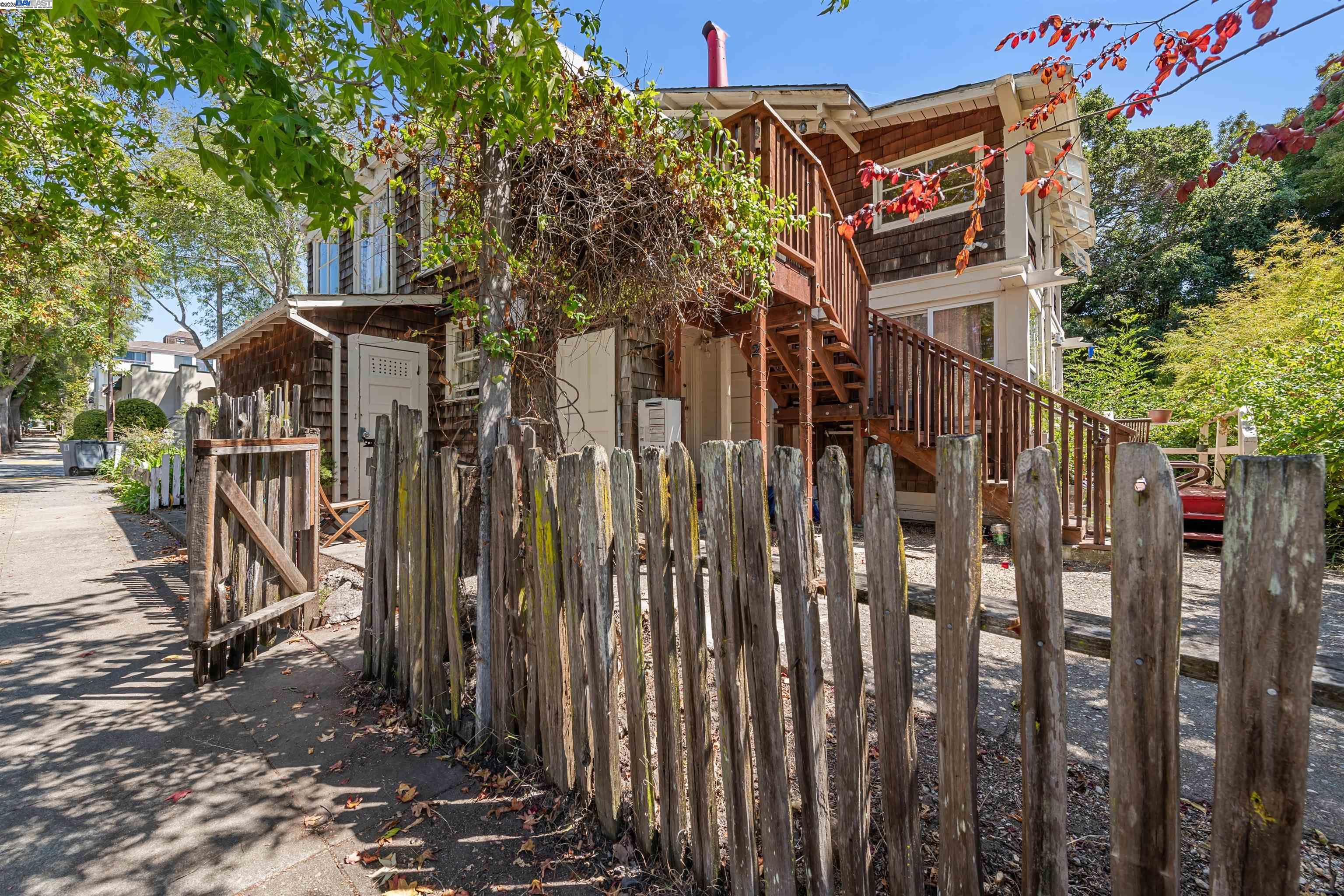 Detail Gallery Image 5 of 5 For 1300 Martin Luther King Jr Way, Berkeley,  CA 94709 - – Beds | – Baths