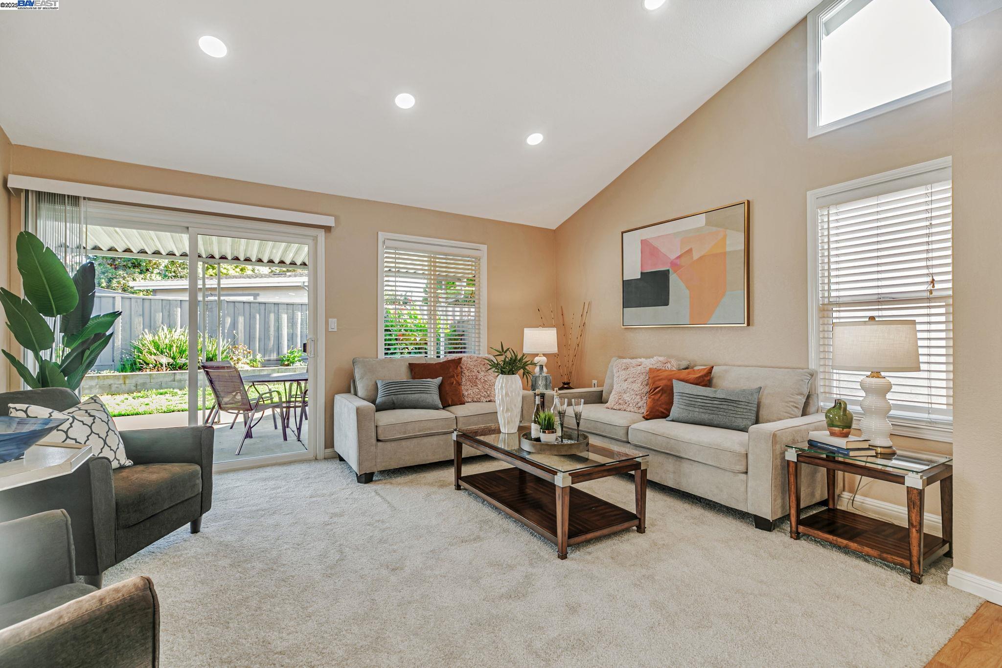 Detail Gallery Image 11 of 36 For 34915 Skylark Dr, Union City,  CA 94587 - 3 Beds | 2 Baths
