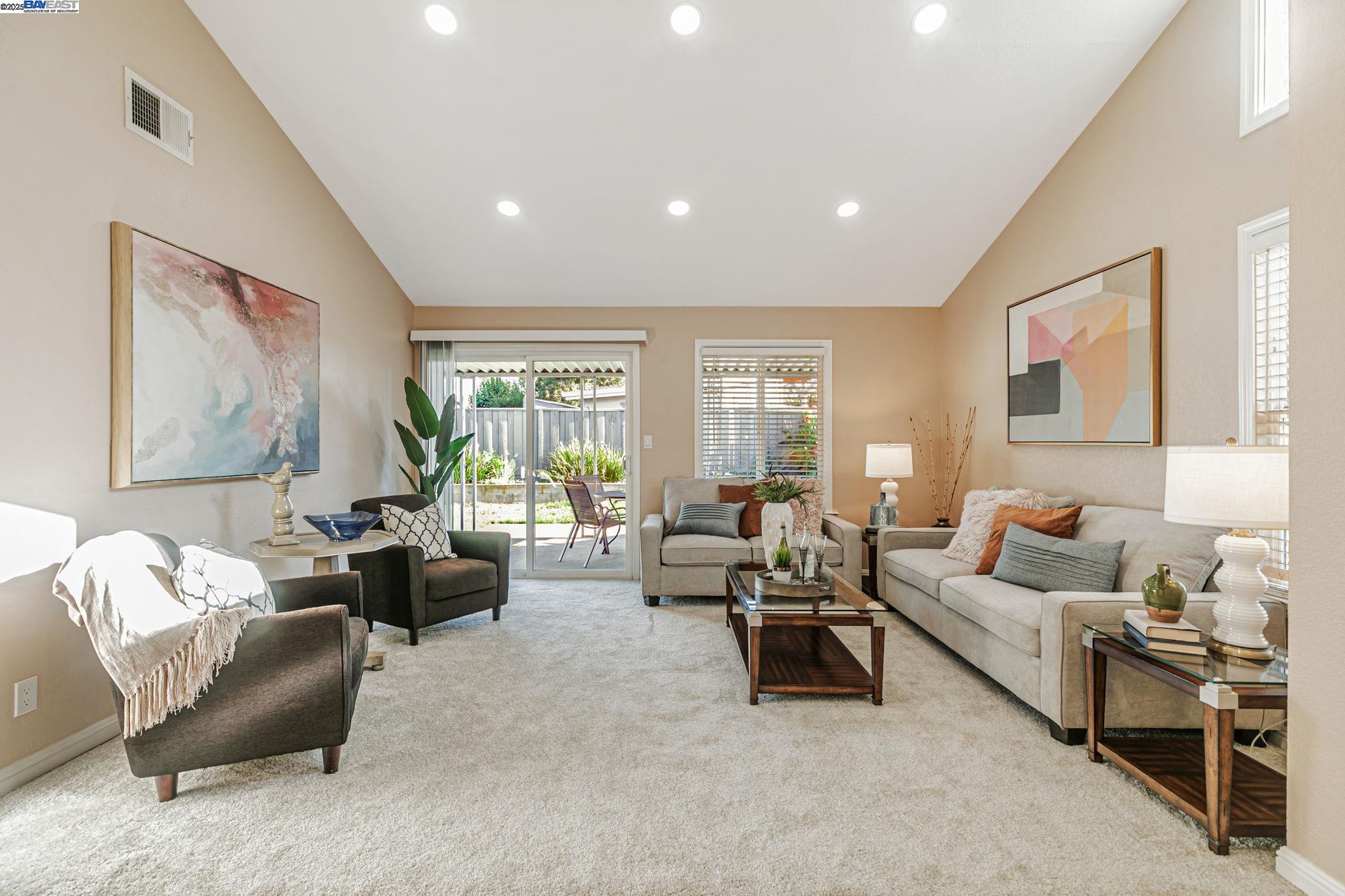Detail Gallery Image 12 of 36 For 34915 Skylark Dr, Union City,  CA 94587 - 3 Beds | 2 Baths