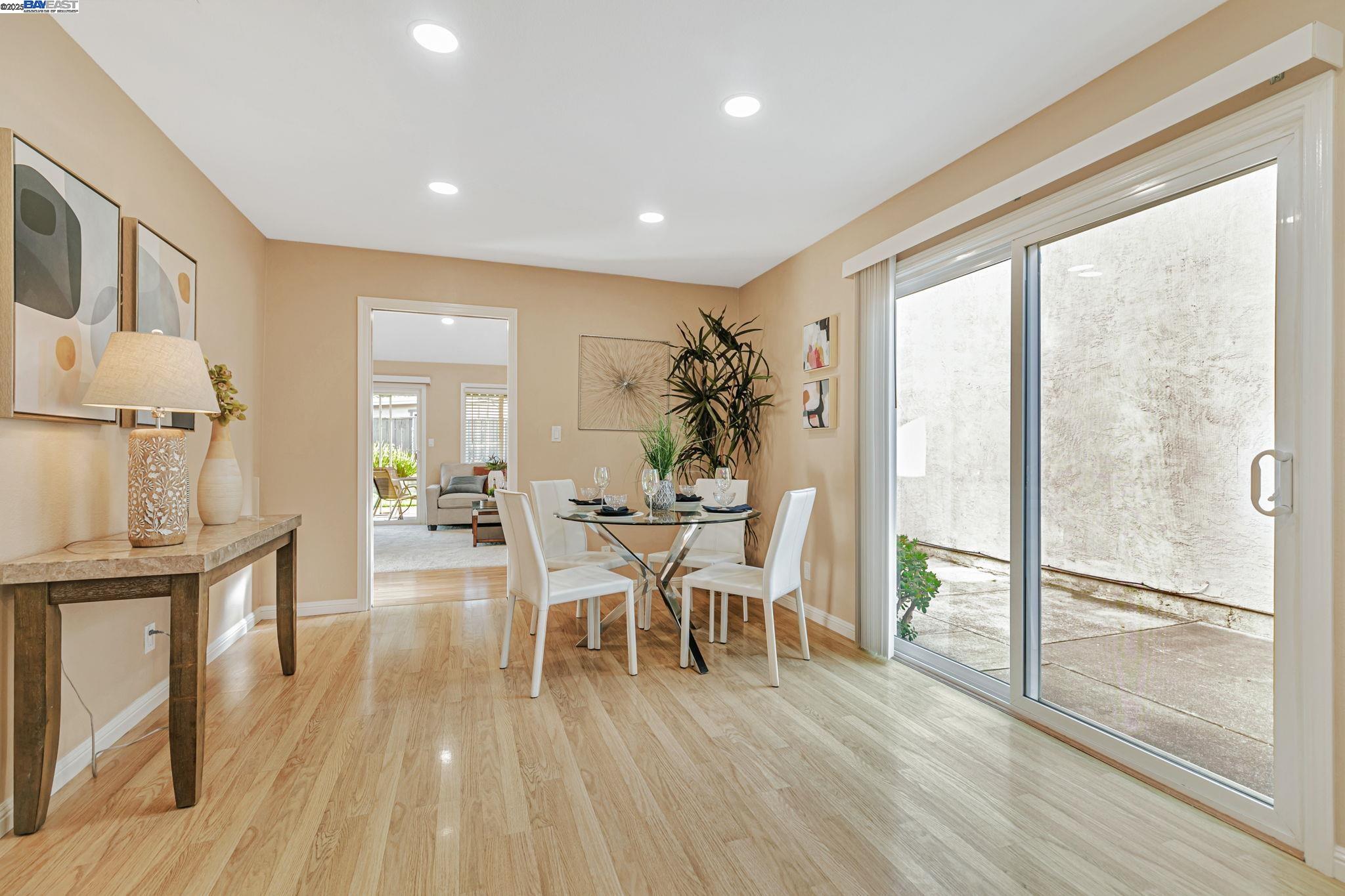 Detail Gallery Image 14 of 36 For 34915 Skylark Dr, Union City,  CA 94587 - 3 Beds | 2 Baths