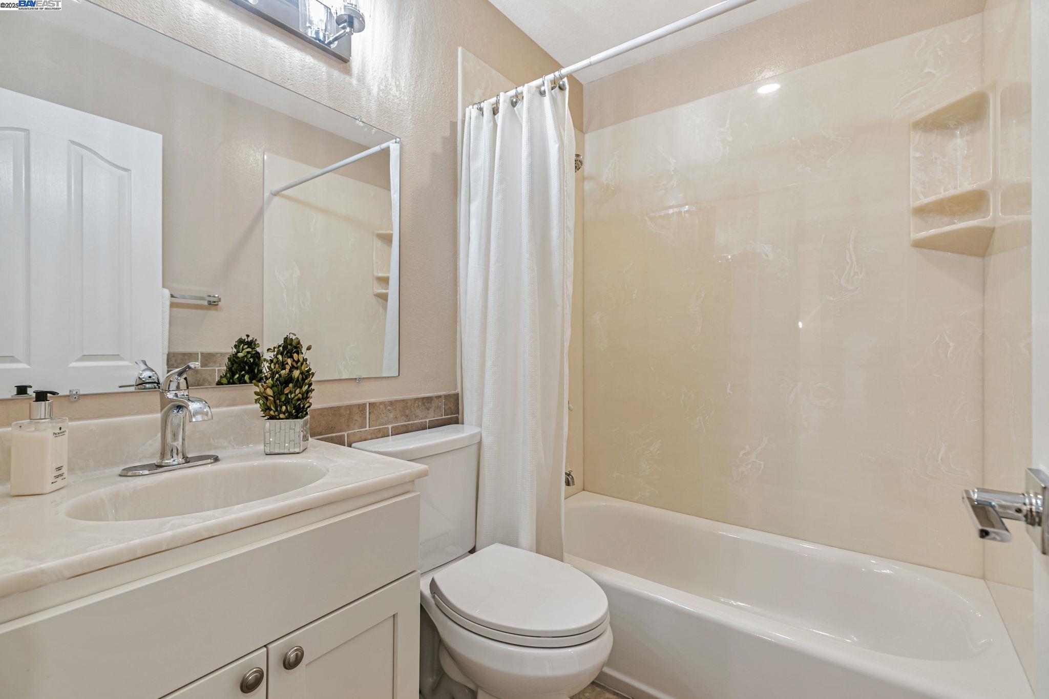 Detail Gallery Image 26 of 36 For 34915 Skylark Dr, Union City,  CA 94587 - 3 Beds | 2 Baths