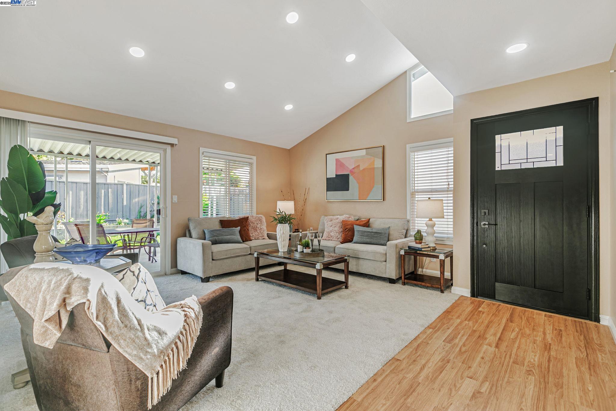Detail Gallery Image 9 of 36 For 34915 Skylark Dr, Union City,  CA 94587 - 3 Beds | 2 Baths
