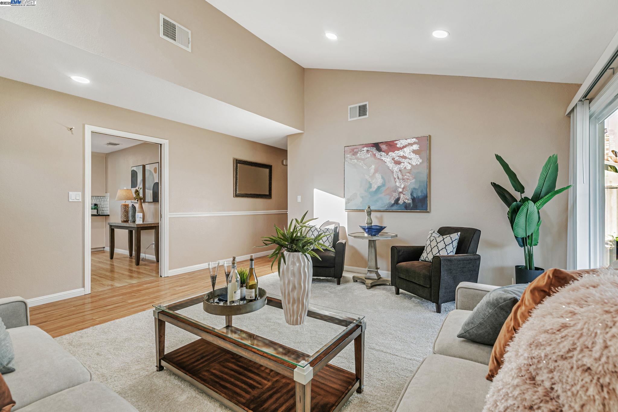 Detail Gallery Image 10 of 36 For 34915 Skylark Dr, Union City,  CA 94587 - 3 Beds | 2 Baths