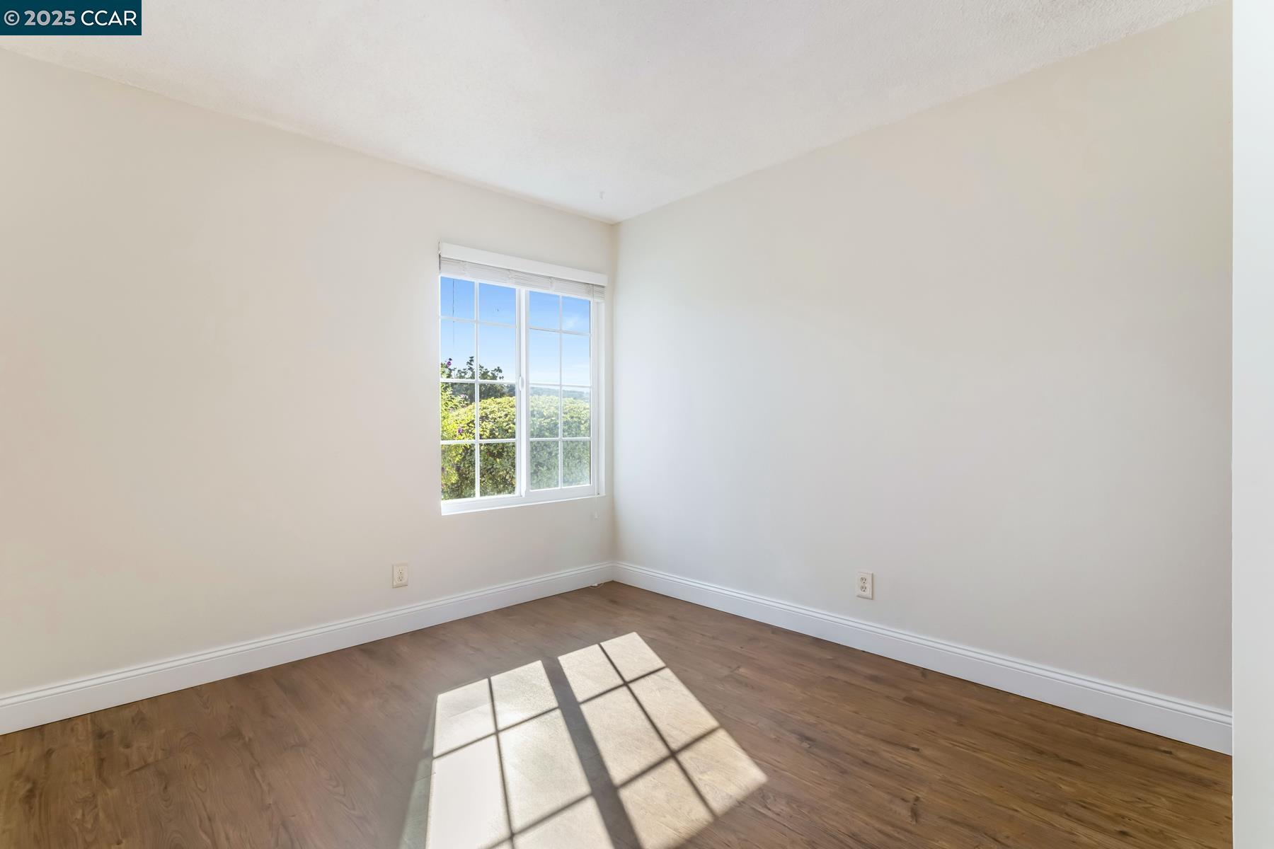 Detail Gallery Image 40 of 60 For 1769 Redwood Rd, Hercules,  CA 94547 - 3 Beds | 2 Baths