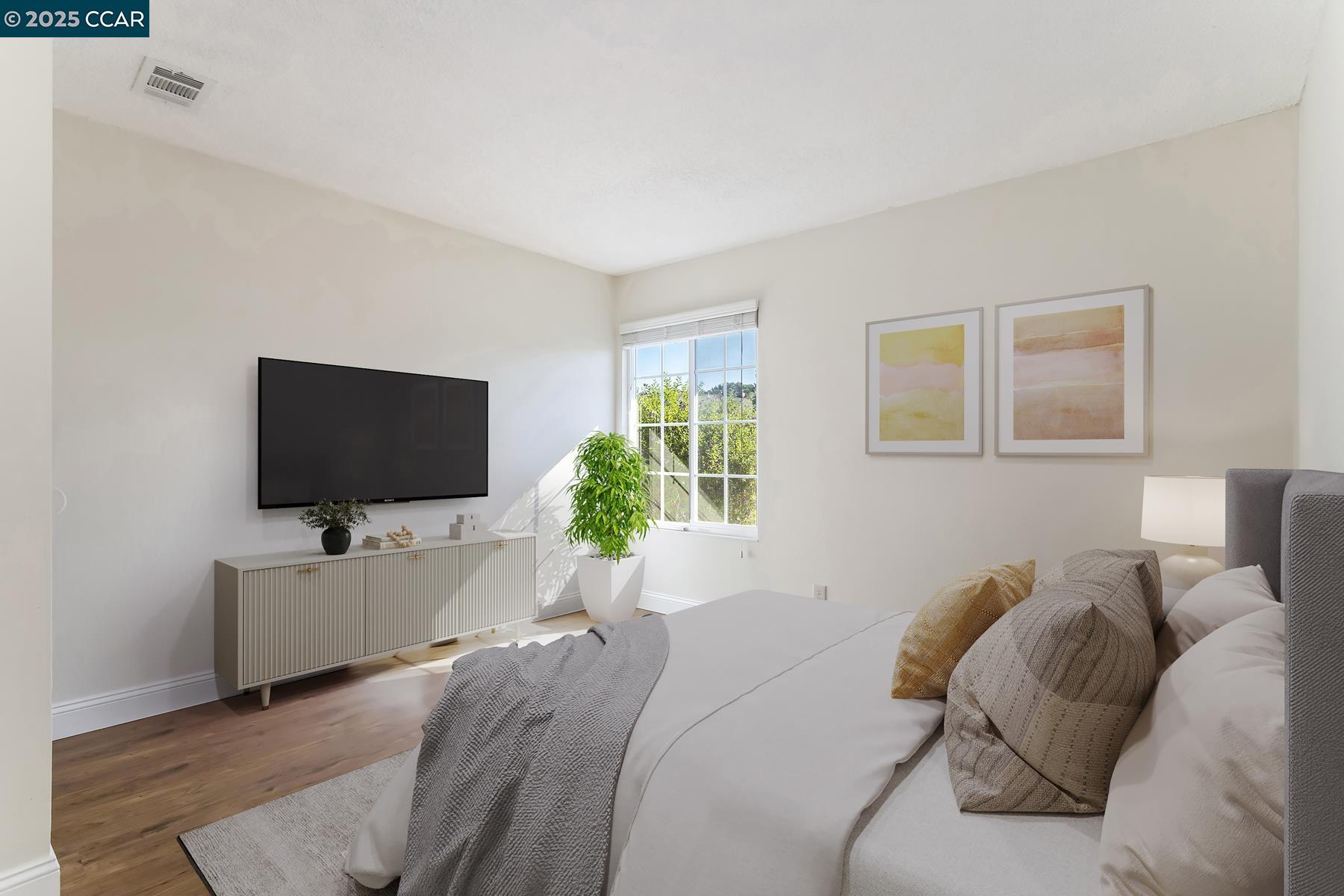 Detail Gallery Image 10 of 60 For 1769 Redwood Rd, Hercules,  CA 94547 - 3 Beds | 2 Baths