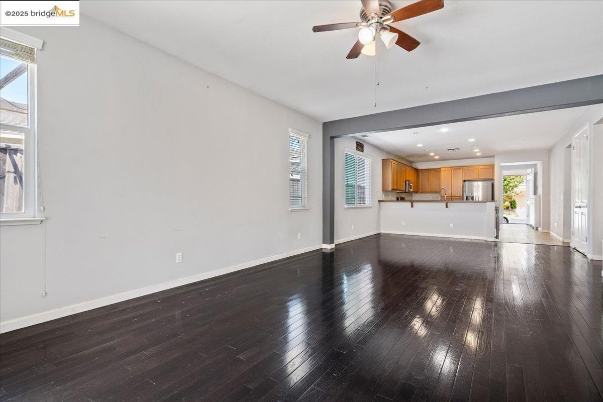 Detail Gallery Image 7 of 29 For 44 Vallarta Ct, Bay Point,  CA 94565 - 3 Beds | 2 Baths