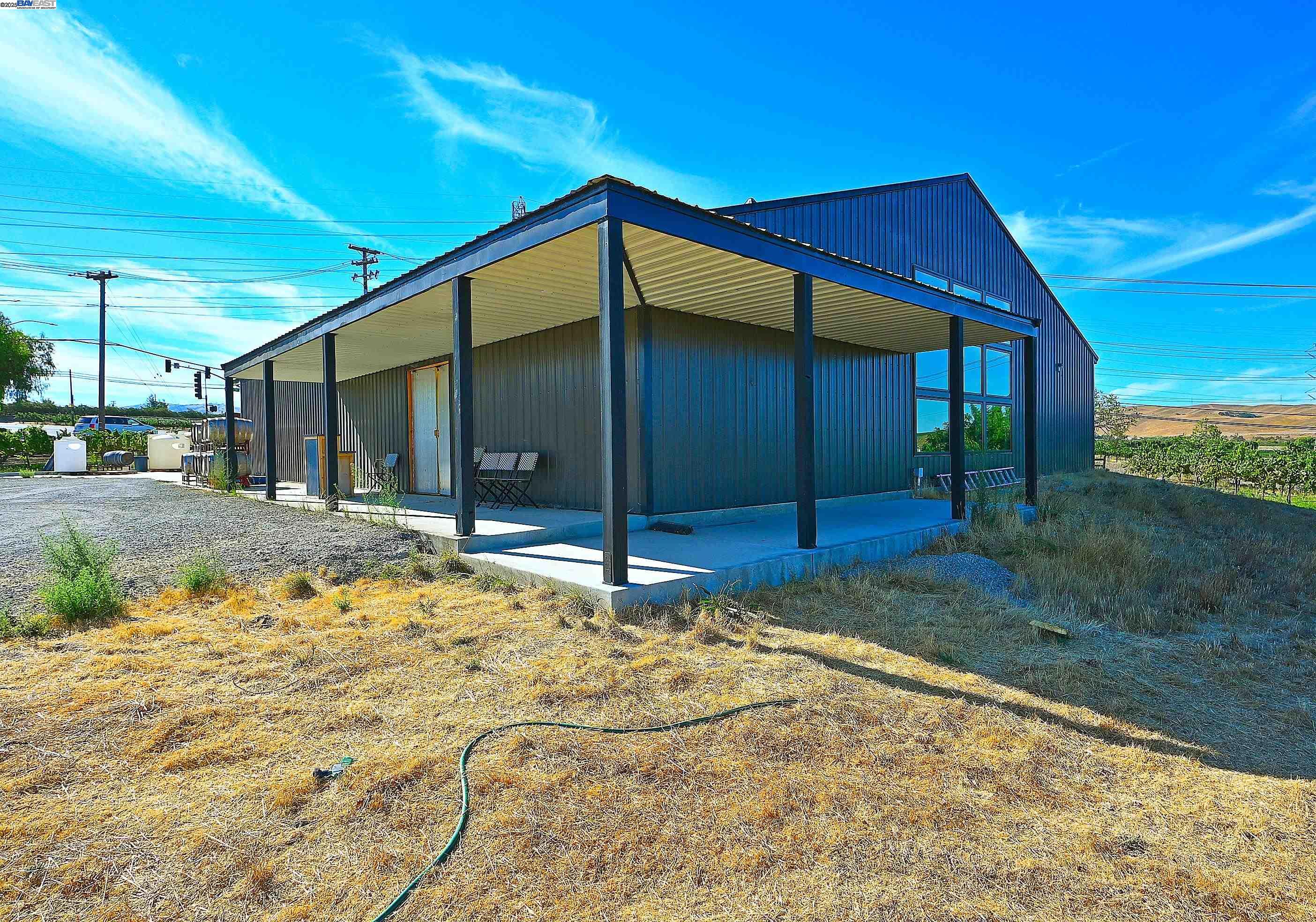 Detail Gallery Image 27 of 49 For 2915 S Vasco Rd, Livermore,  CA 94550 - 4 Beds | 4 Baths
