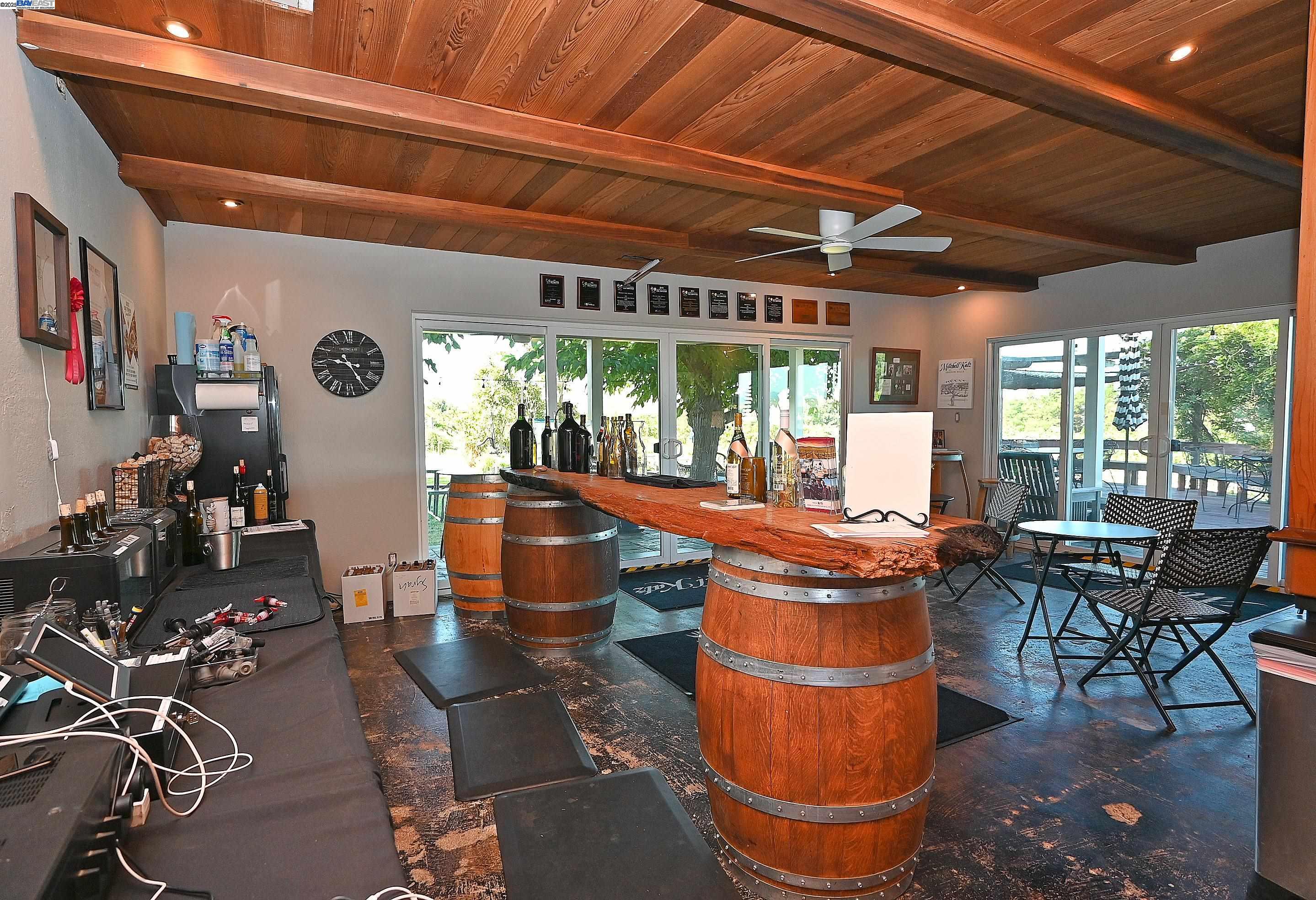 Detail Gallery Image 9 of 49 For 2915 S Vasco Rd, Livermore,  CA 94550 - 4 Beds | 4 Baths
