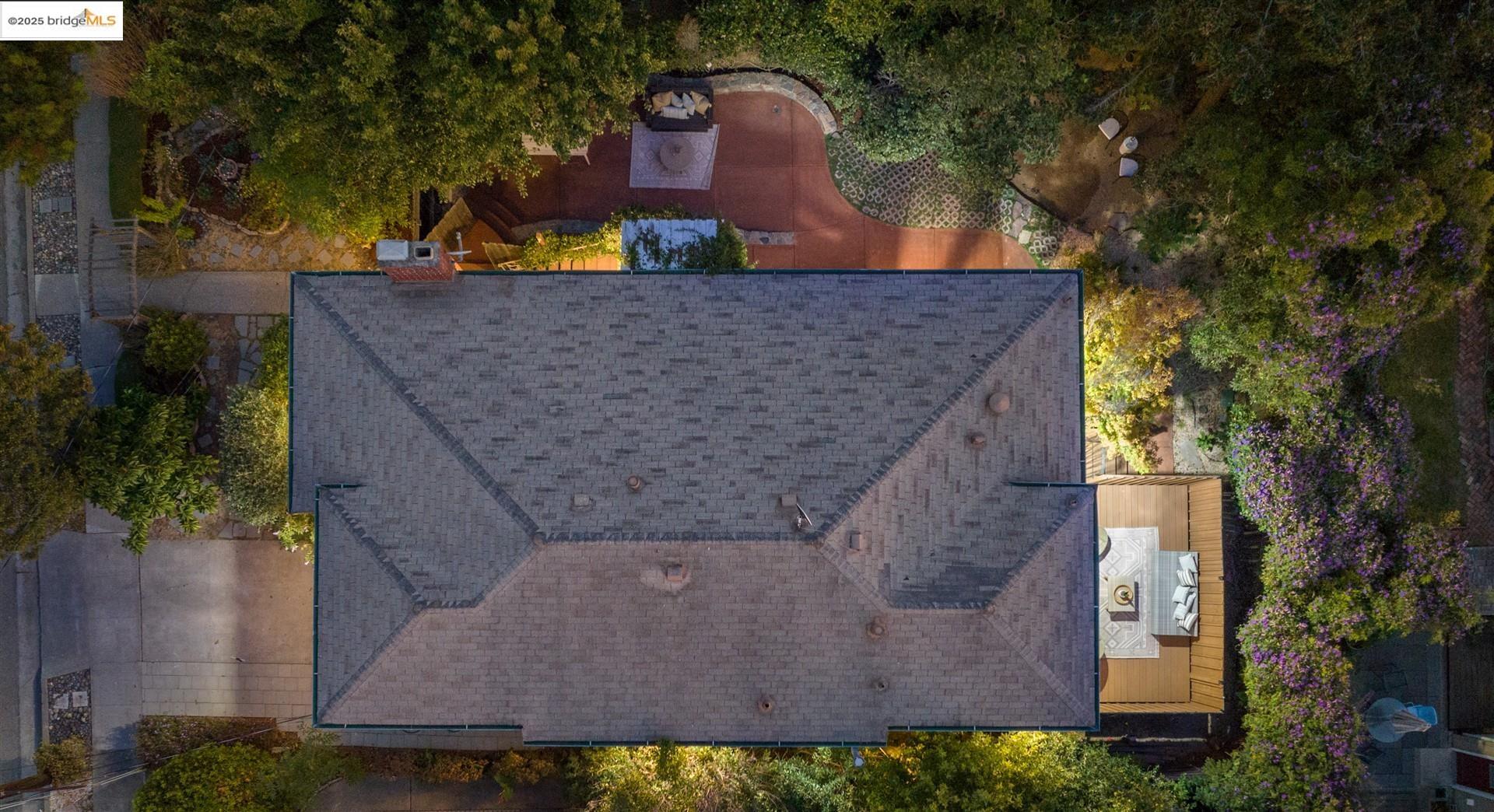 Detail Gallery Image 34 of 48 For 1009 Richmond St, El Cerrito,  CA 94530 - 4 Beds | 2 Baths