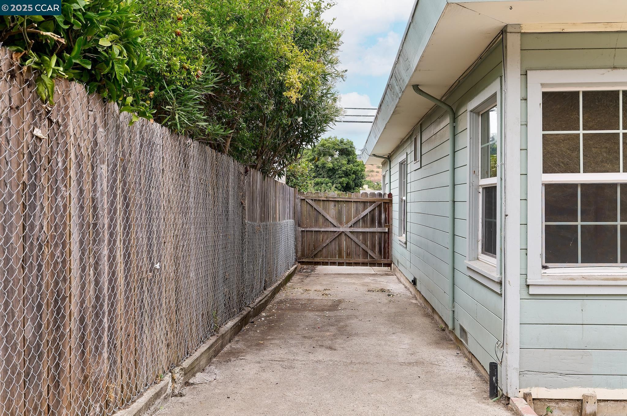Detail Gallery Image 17 of 20 For 3095 Rollingwood Dr, San Pablo,  CA 94806 - 3 Beds | 1 Baths