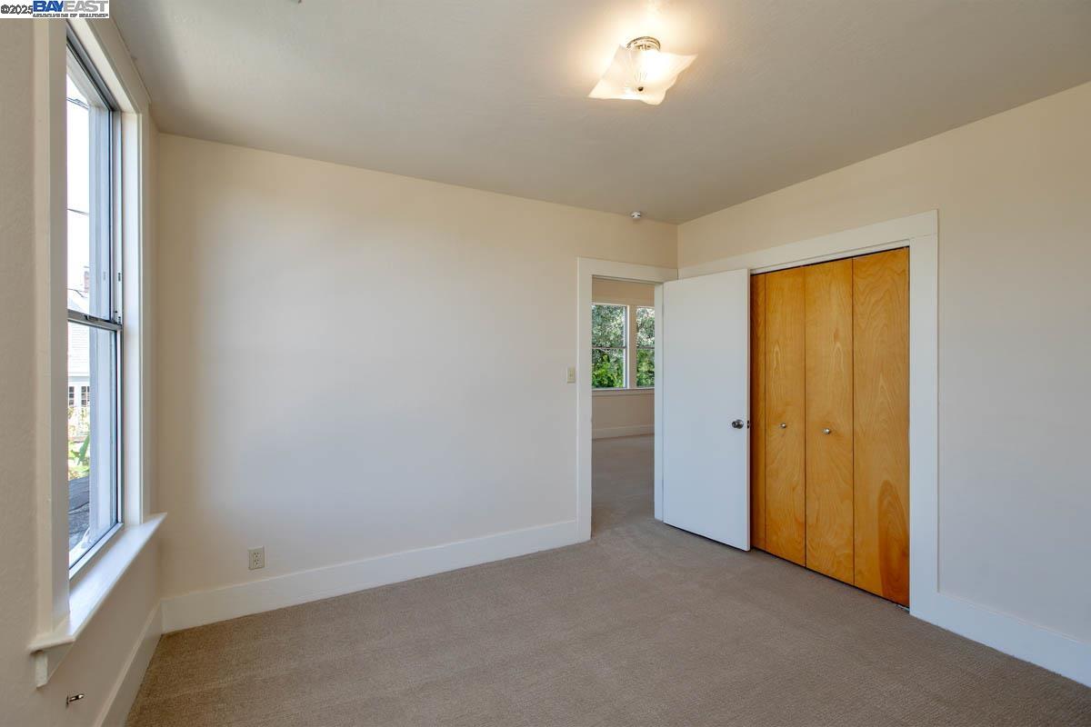 Detail Gallery Image 22 of 60 For 920 Centennial Ave, Alameda,  CA 94501 - 6 Beds | 2/1 Baths
