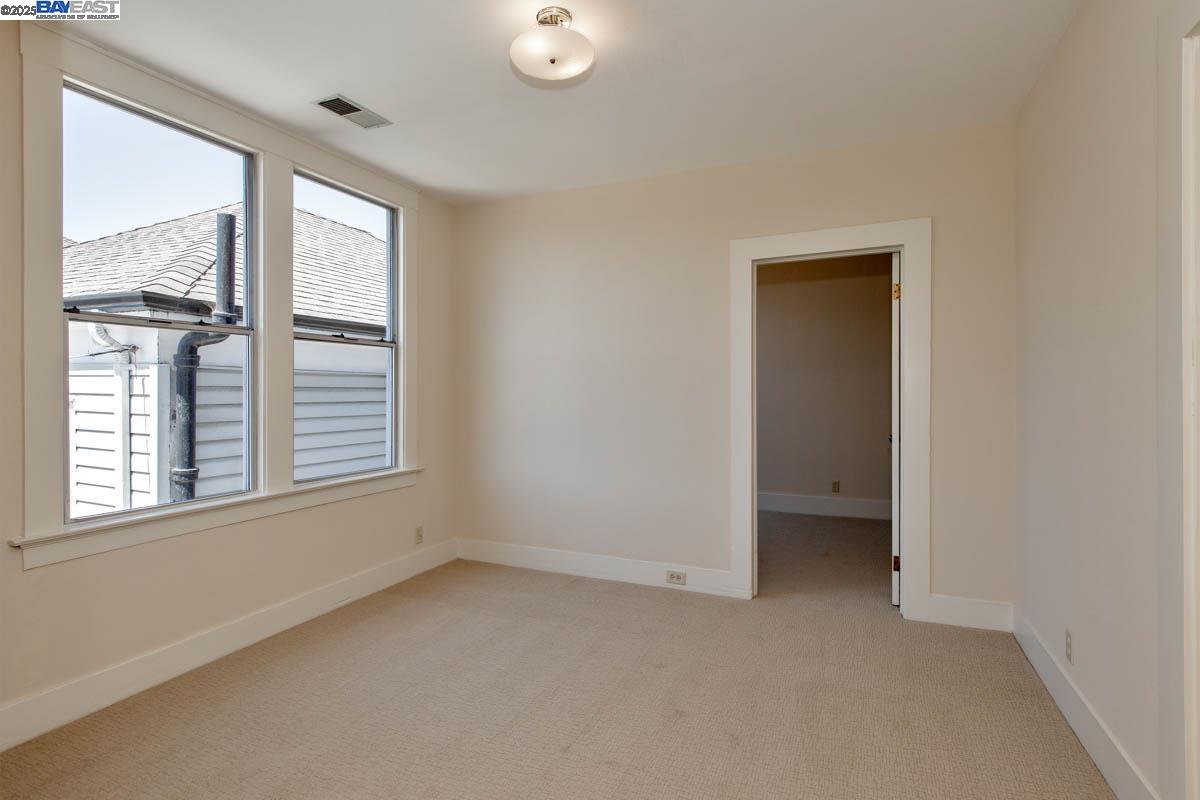 Detail Gallery Image 26 of 60 For 920 Centennial Ave, Alameda,  CA 94501 - 6 Beds | 2/1 Baths