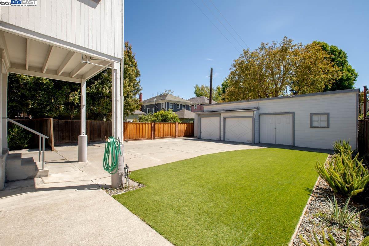 Detail Gallery Image 32 of 60 For 920 Centennial Ave, Alameda,  CA 94501 - 6 Beds | 2/1 Baths