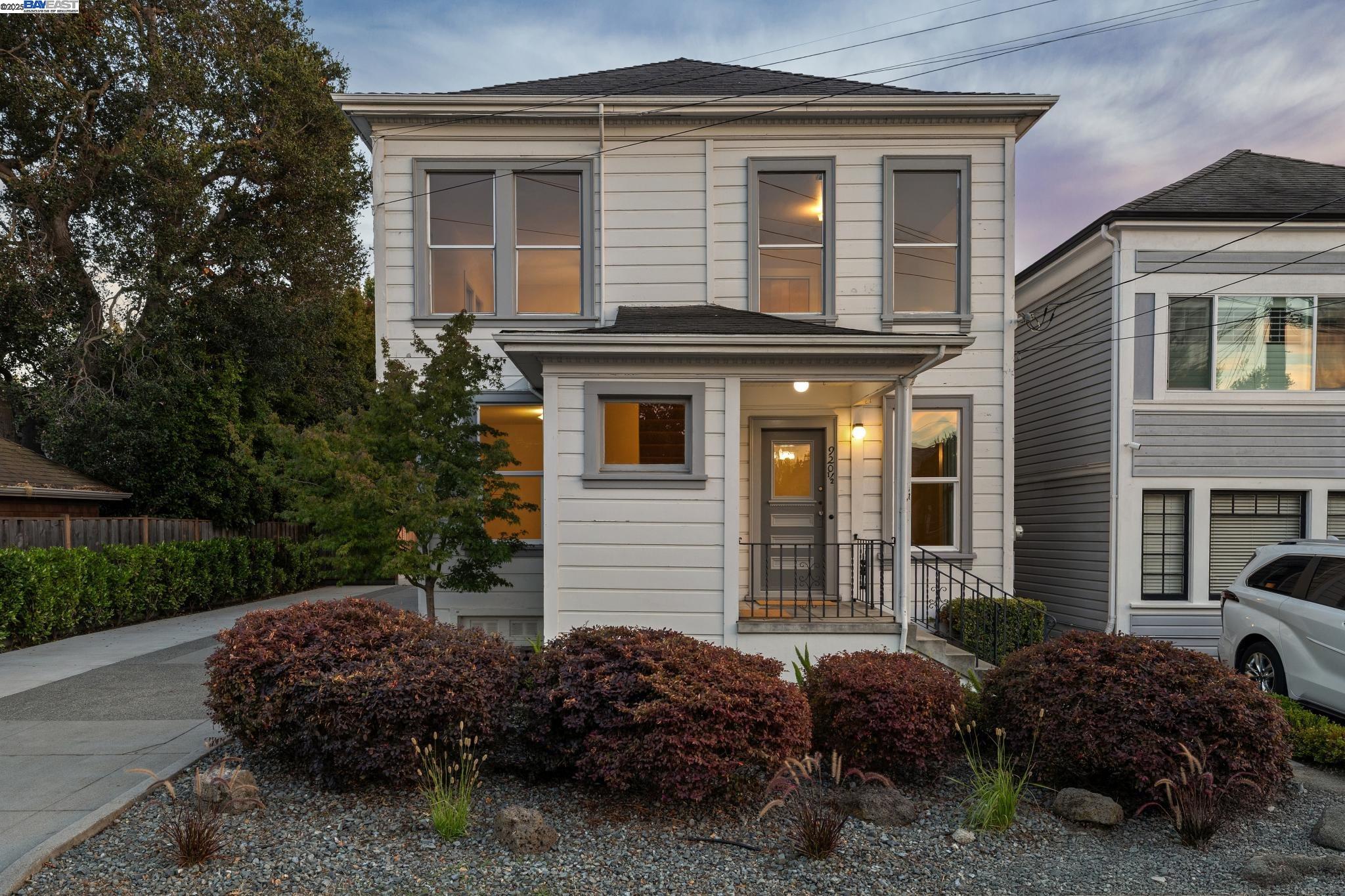 Detail Gallery Image 38 of 60 For 920 Centennial Ave, Alameda,  CA 94501 - 6 Beds | 2/1 Baths