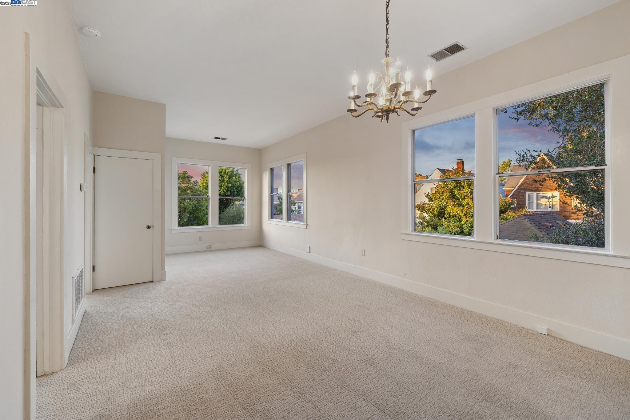 Detail Gallery Image 43 of 60 For 920 Centennial Ave, Alameda,  CA 94501 - 6 Beds | 2/1 Baths